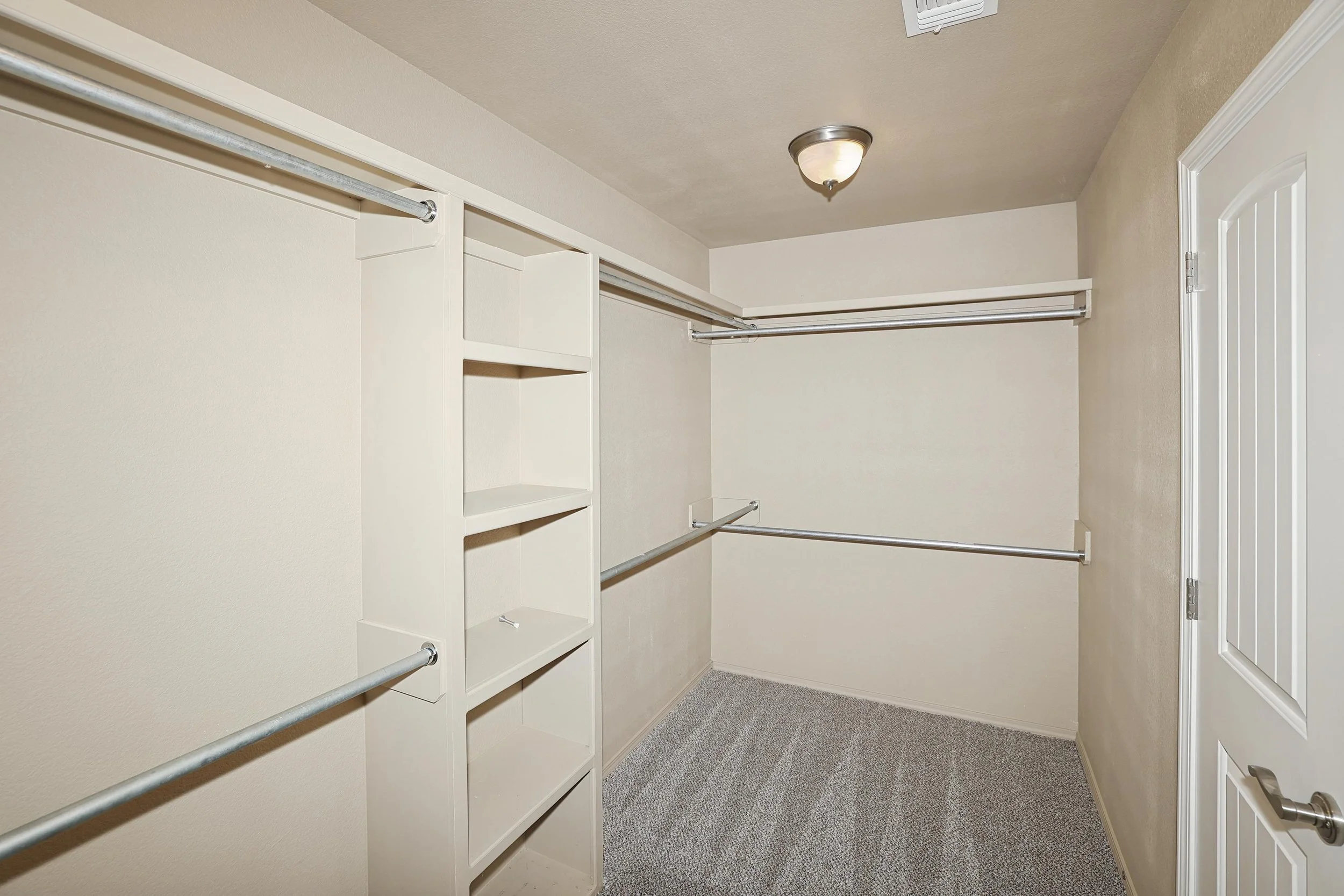 19-Primary Closet.jpg