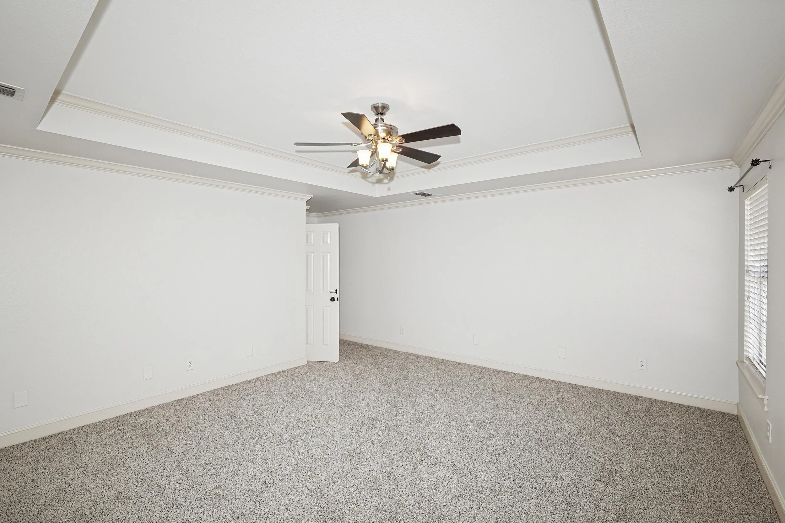 22-Primary Bedroom.jpg