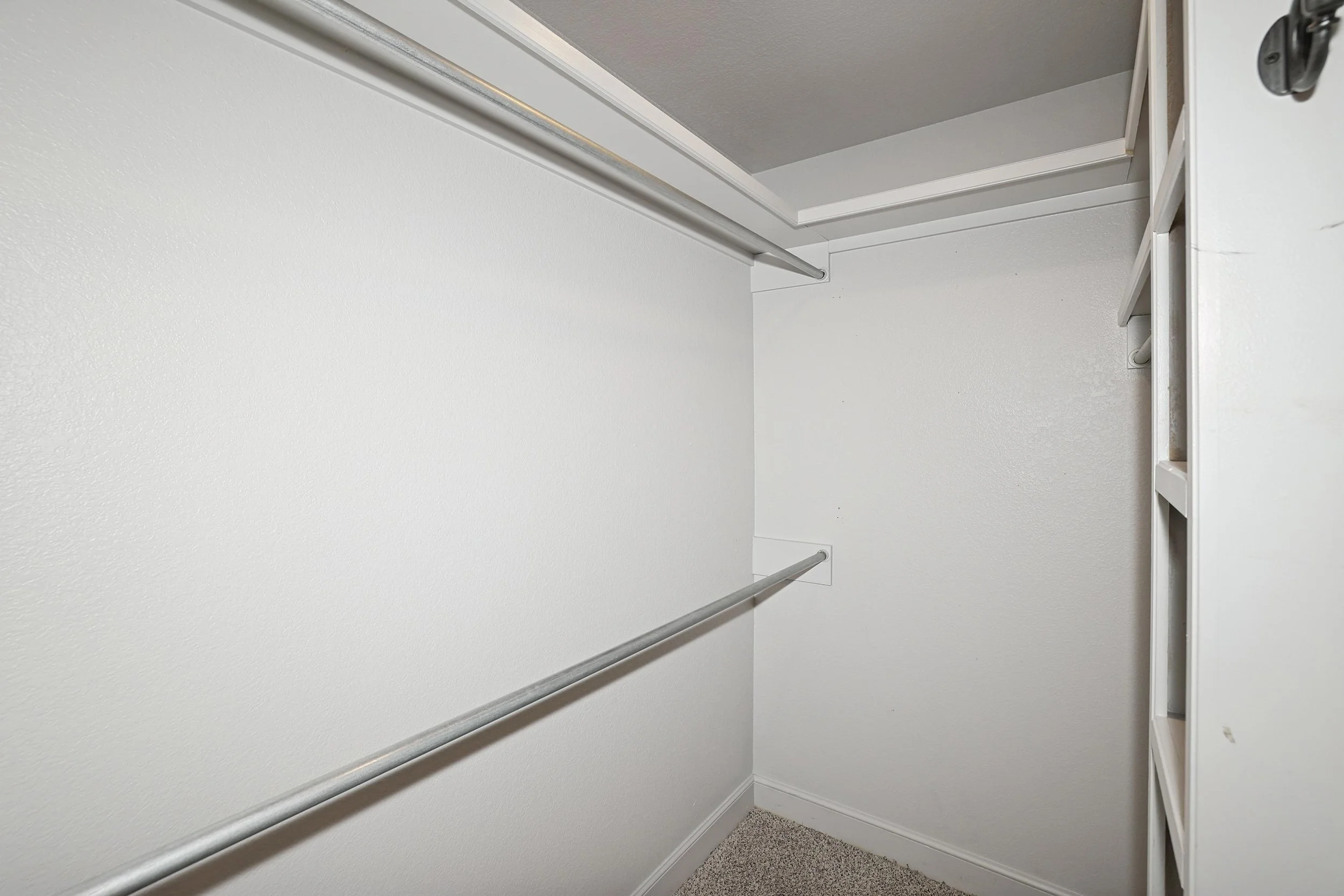 28-Primary Closet His.jpg