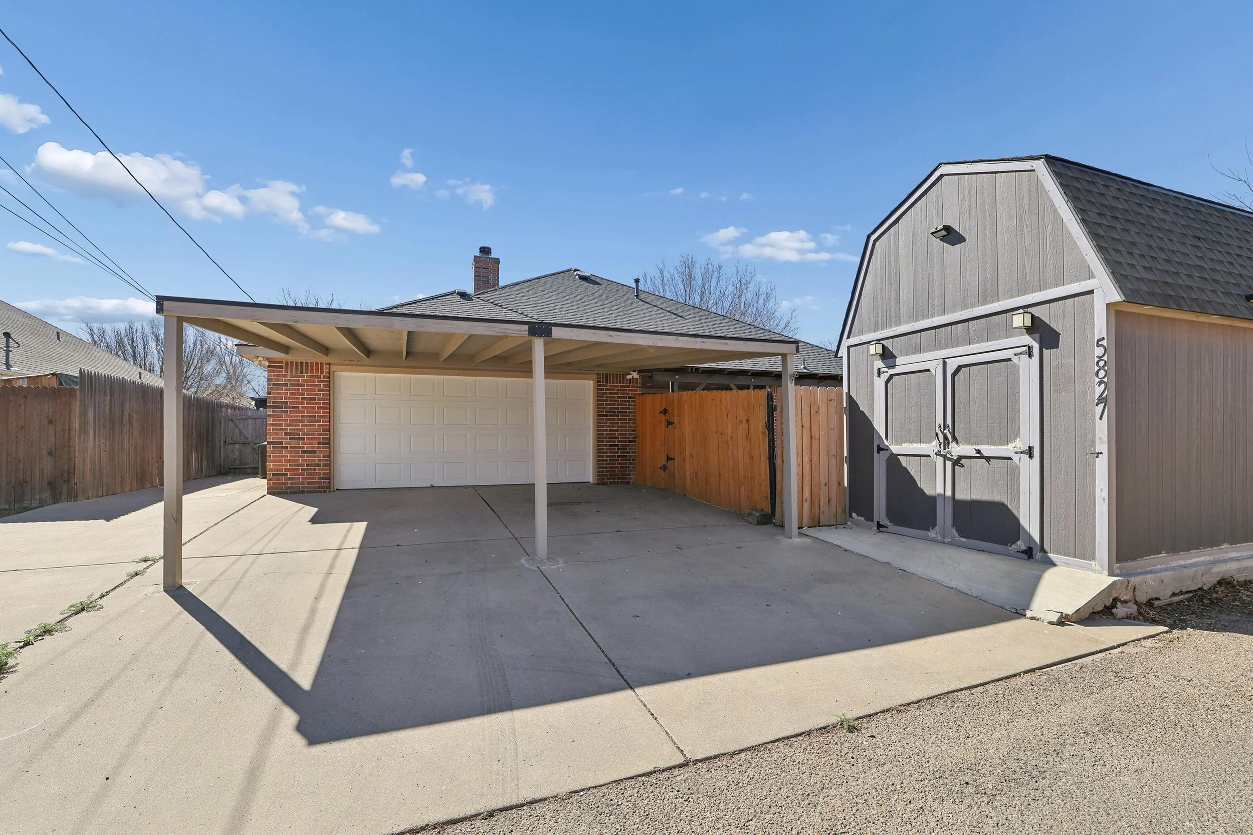 42-Garage & Carport & Storage Building.jpg