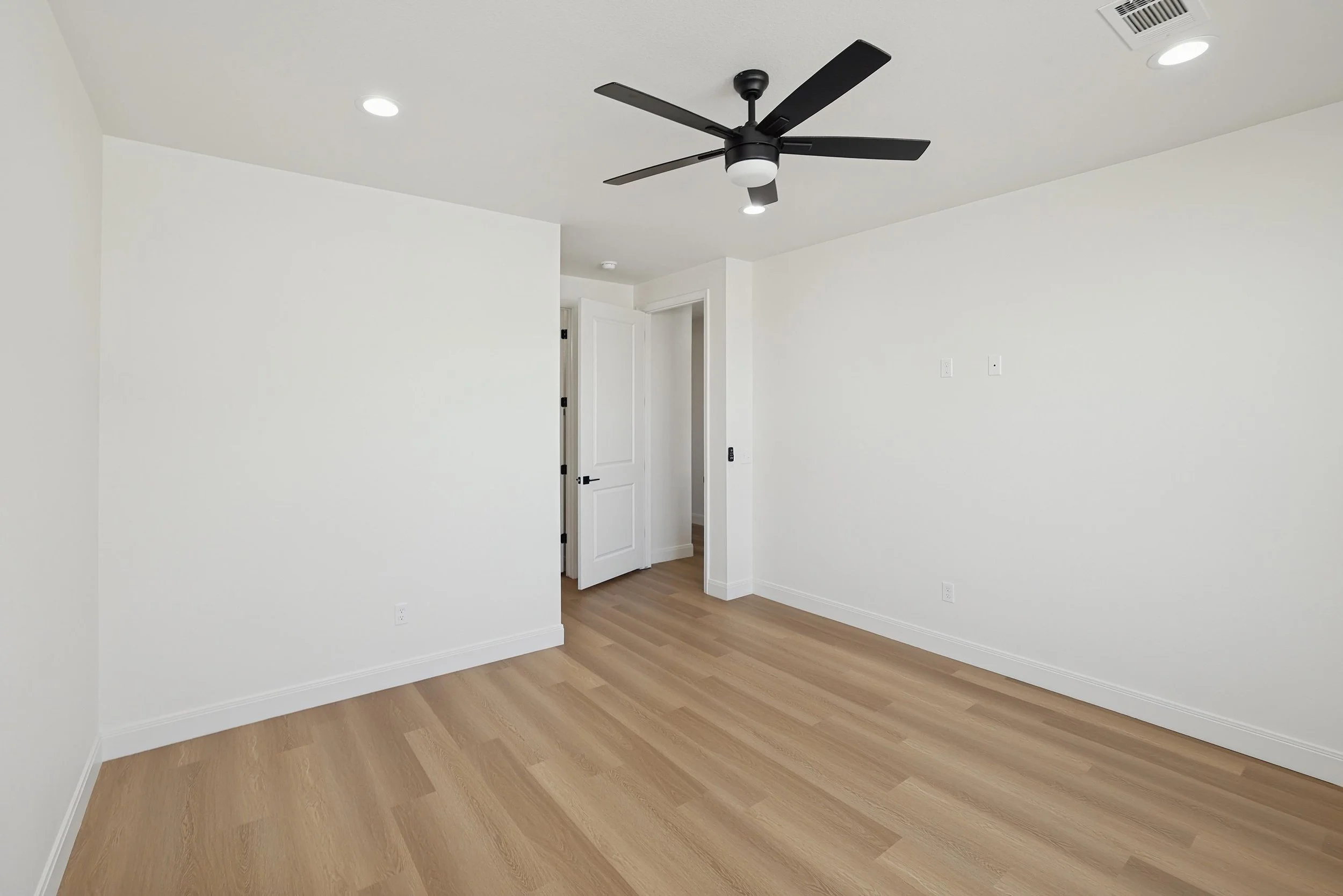 11-Primary Bedroom.jpg