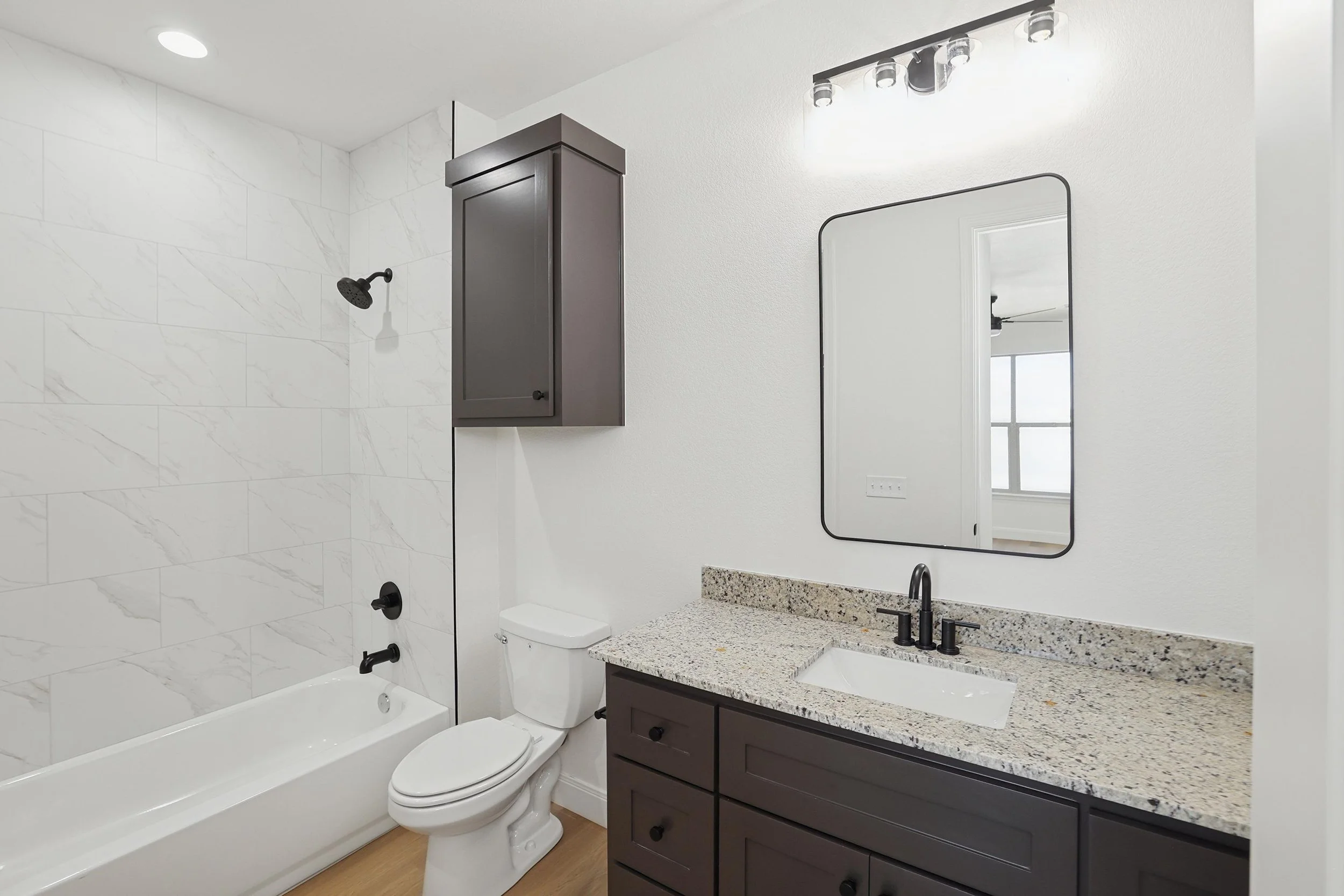 12-Primary Bath.jpg