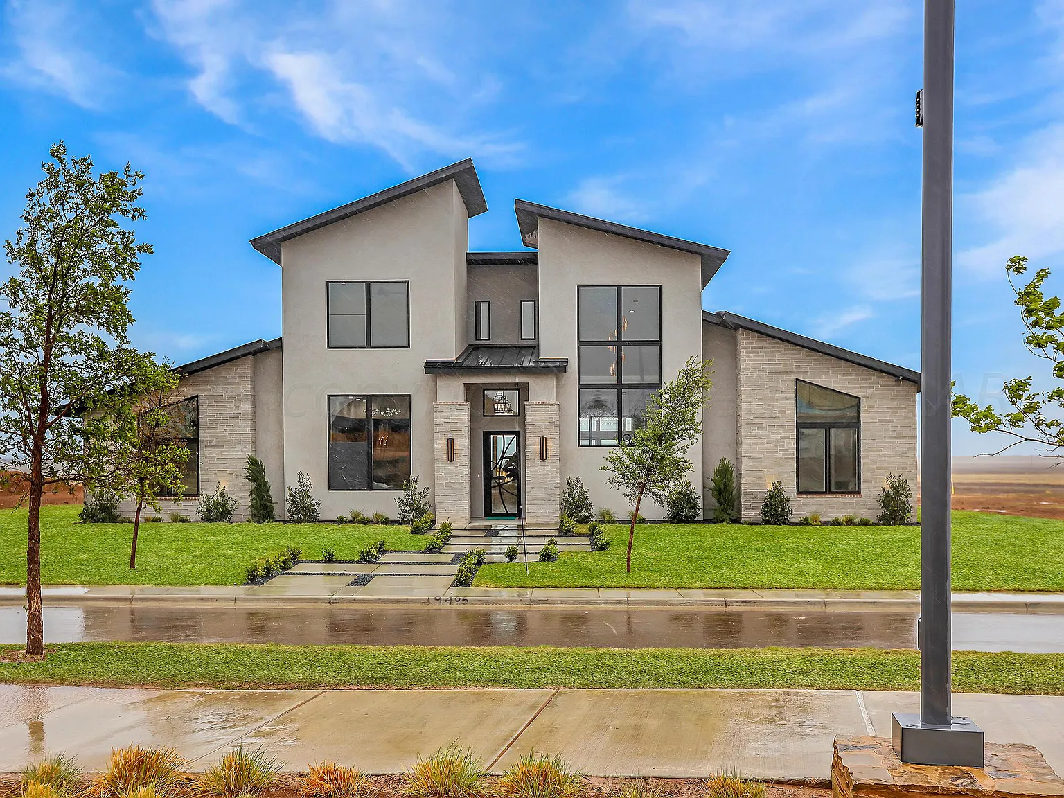 9405 Rock Ridge
