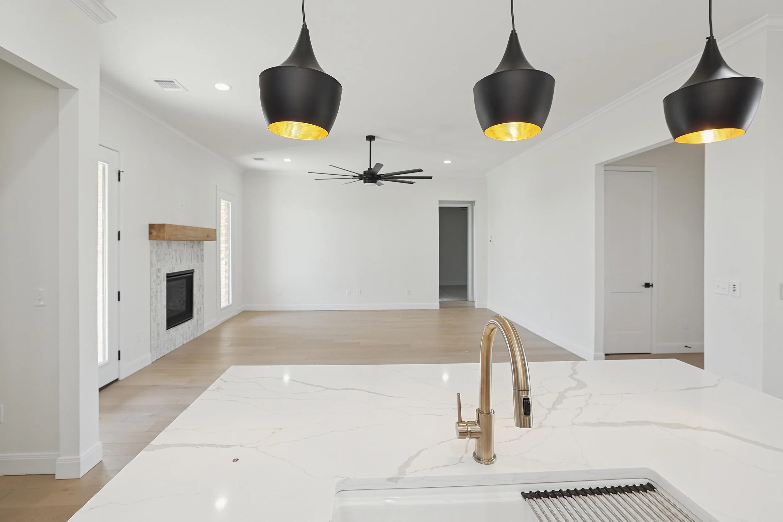 10-Kitchen facing Living.jpg