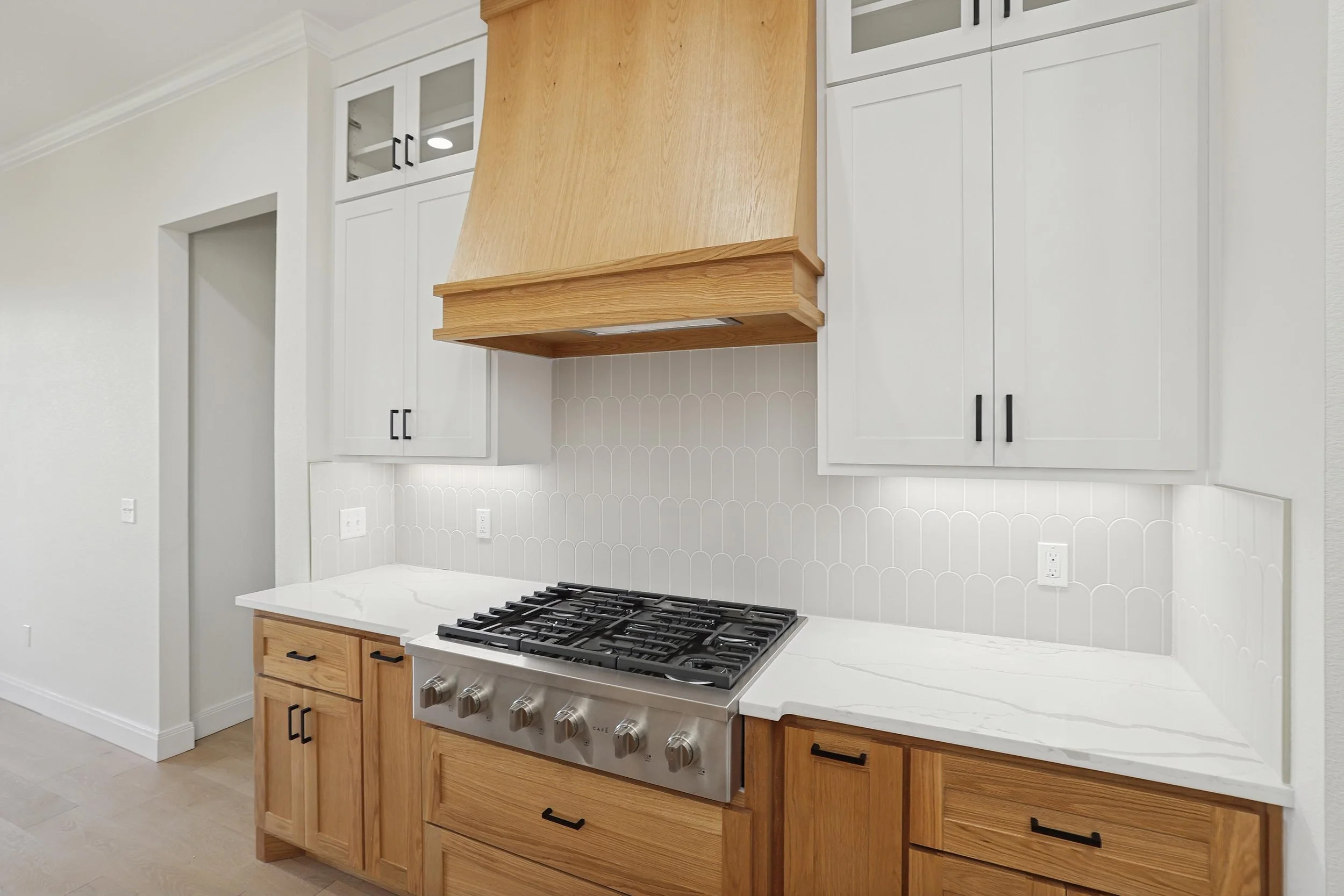 12-Kitchen Stove.jpg