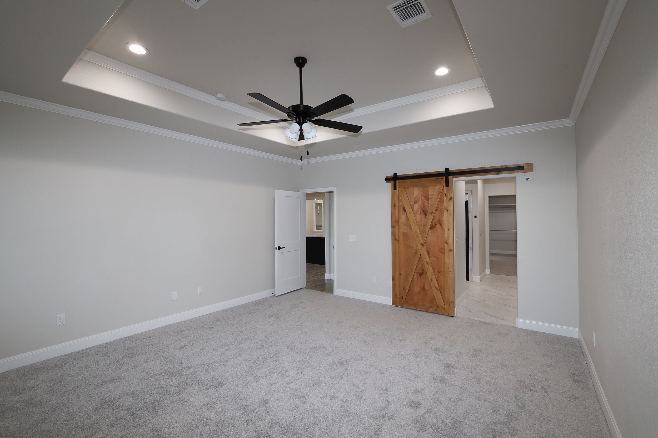 Master Bedroom2.jpg