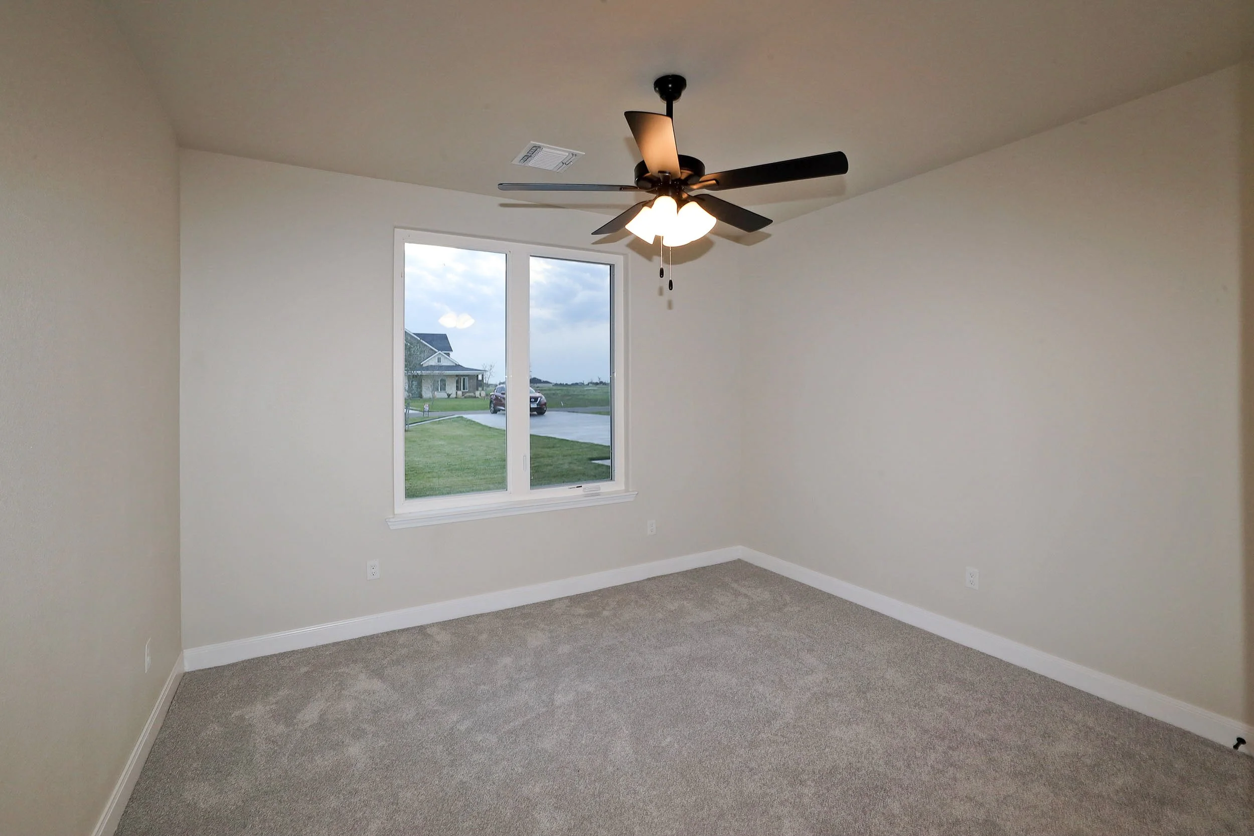 3rd Bedroom.jpg