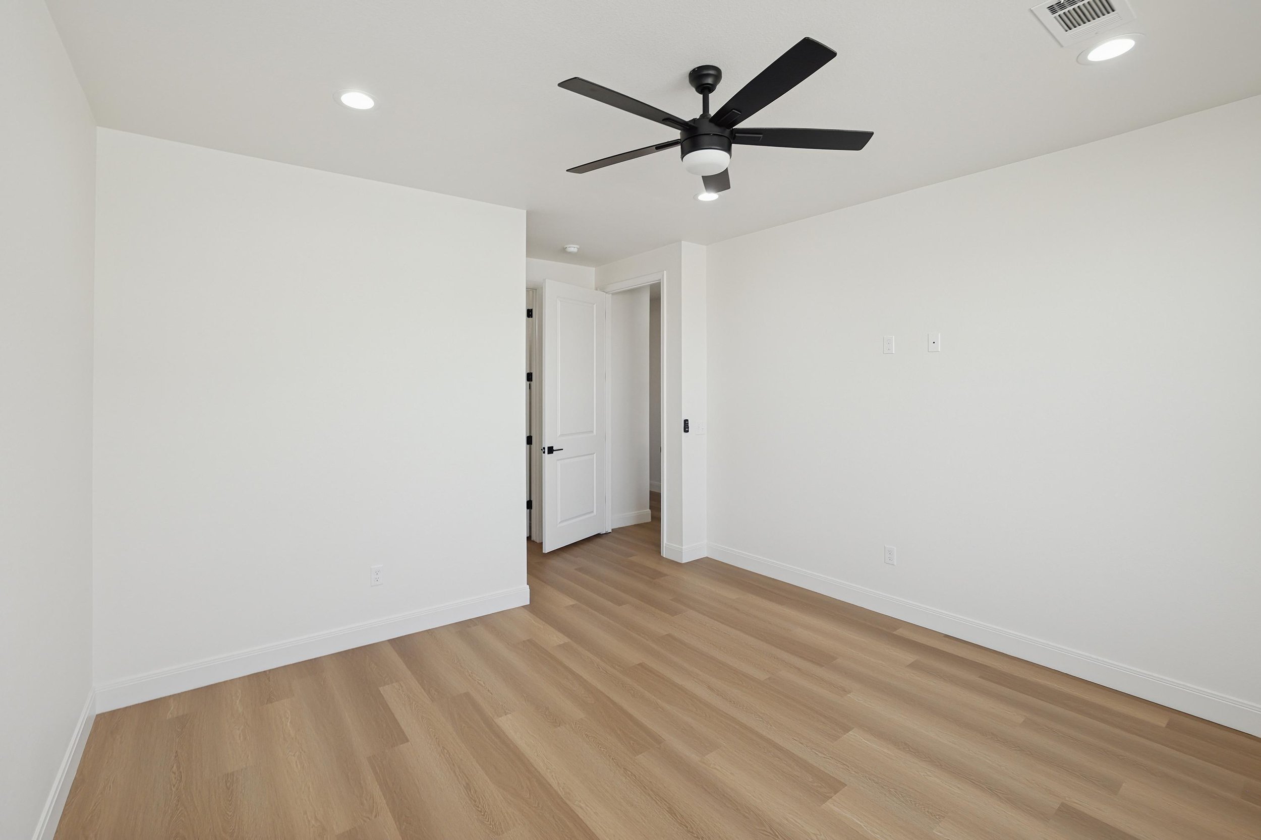 11-Primary Bedroom.jpg