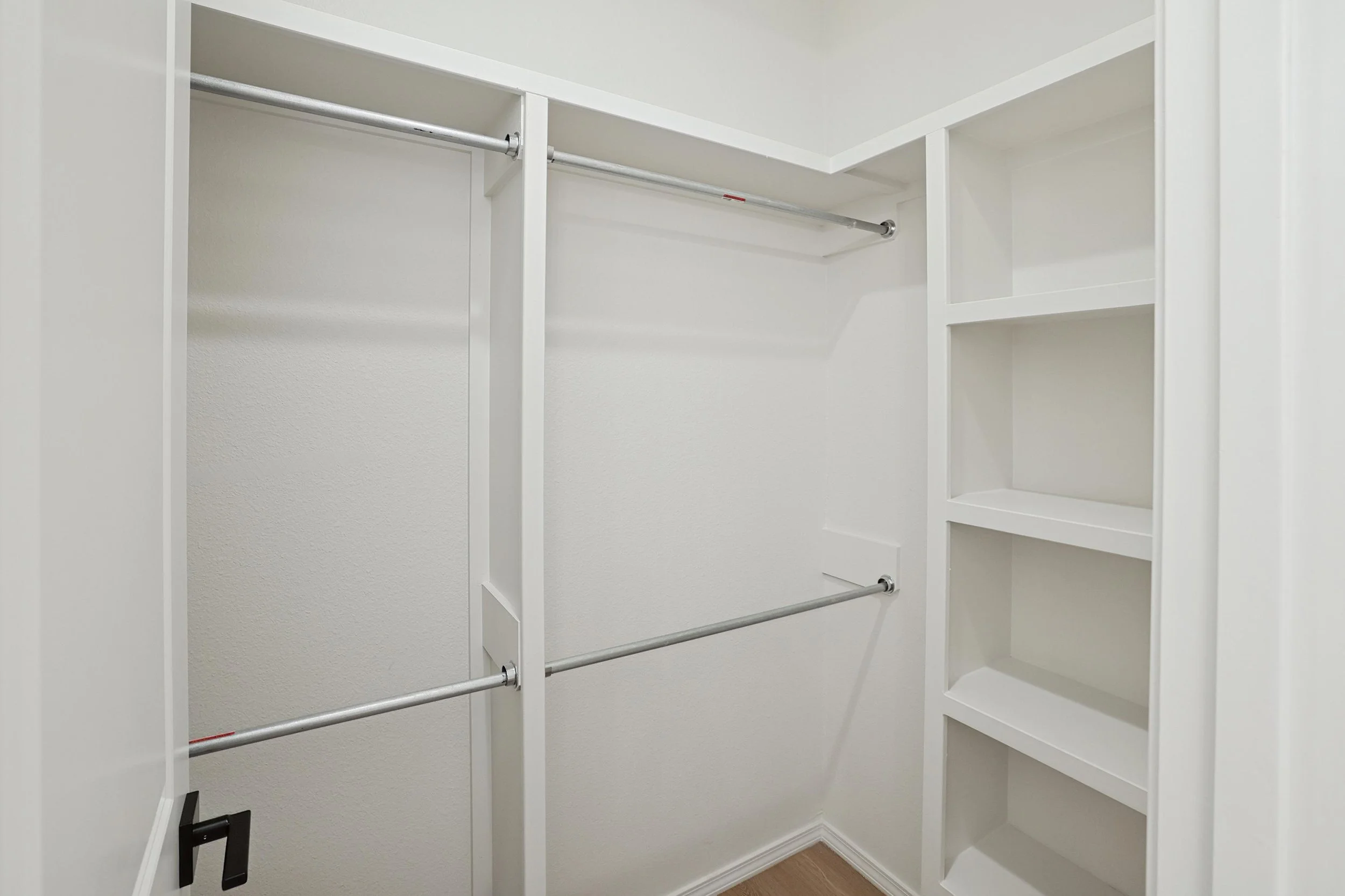 15-Primary Closet.jpg