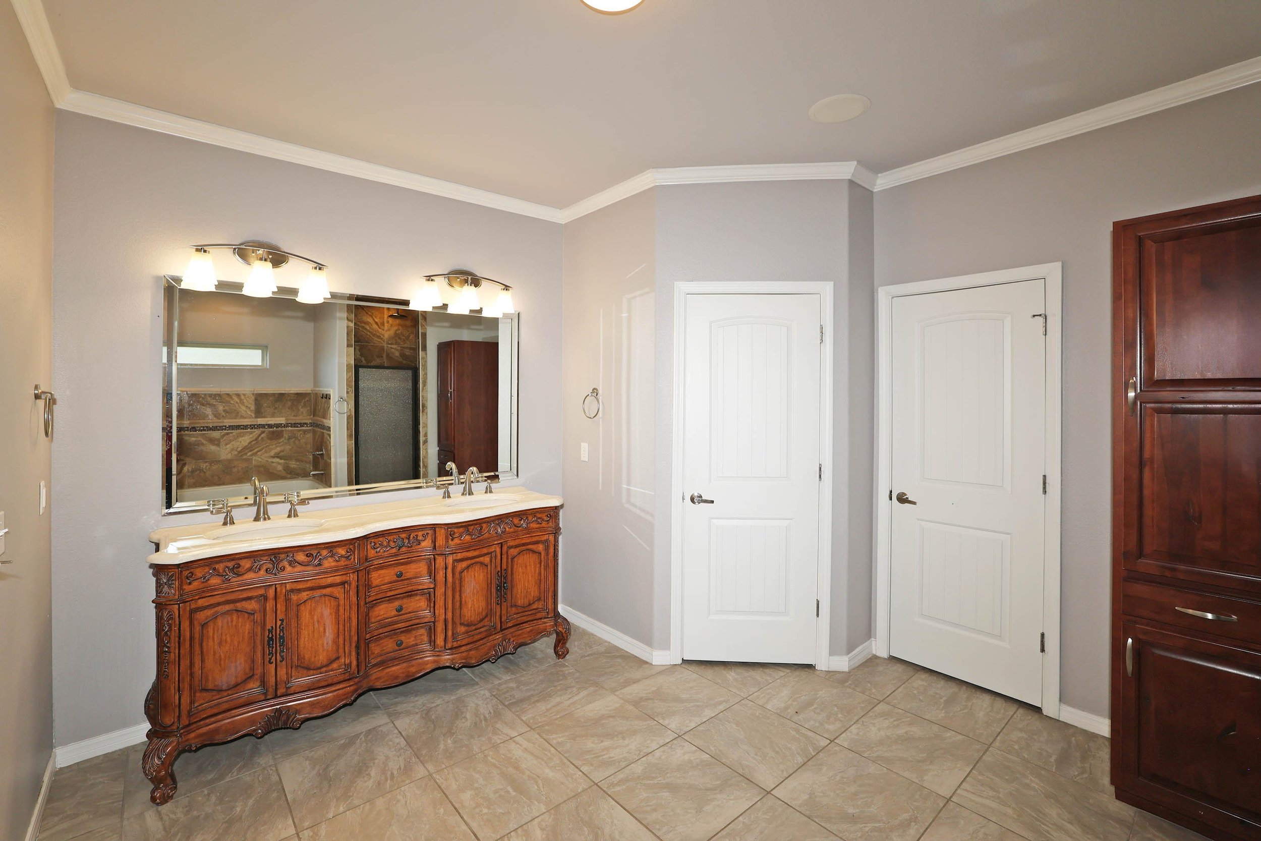 28-Primary Bath.jpg