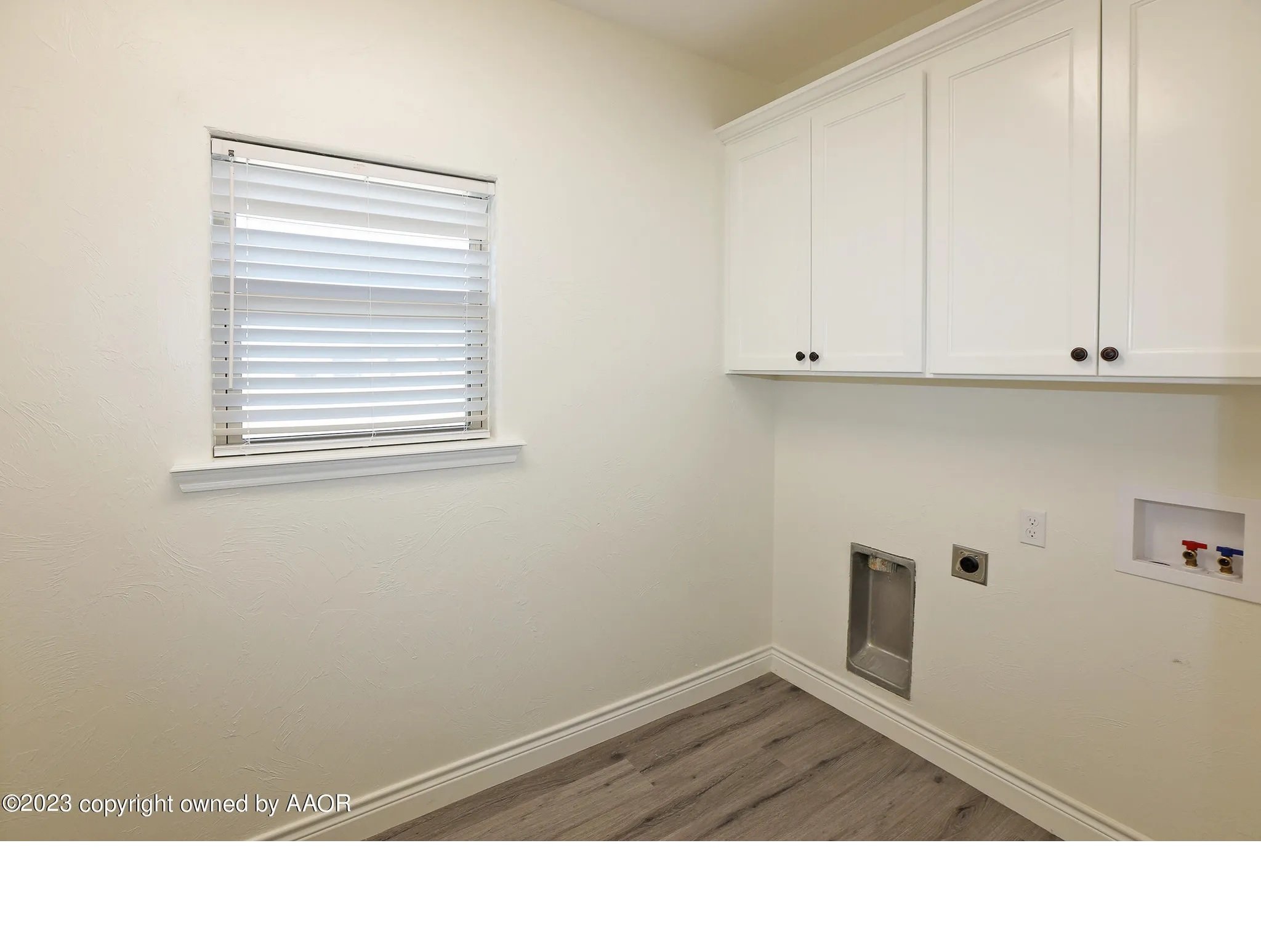 Utility Room 2.jpg