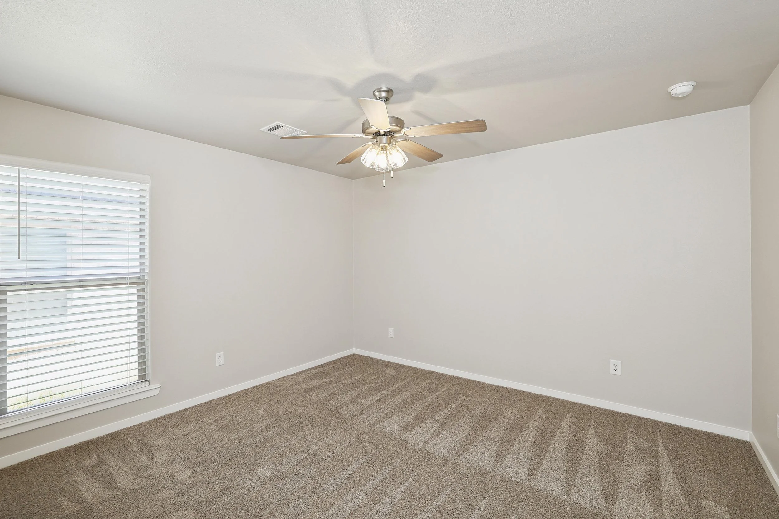 23-3rd Bedroom.jpg