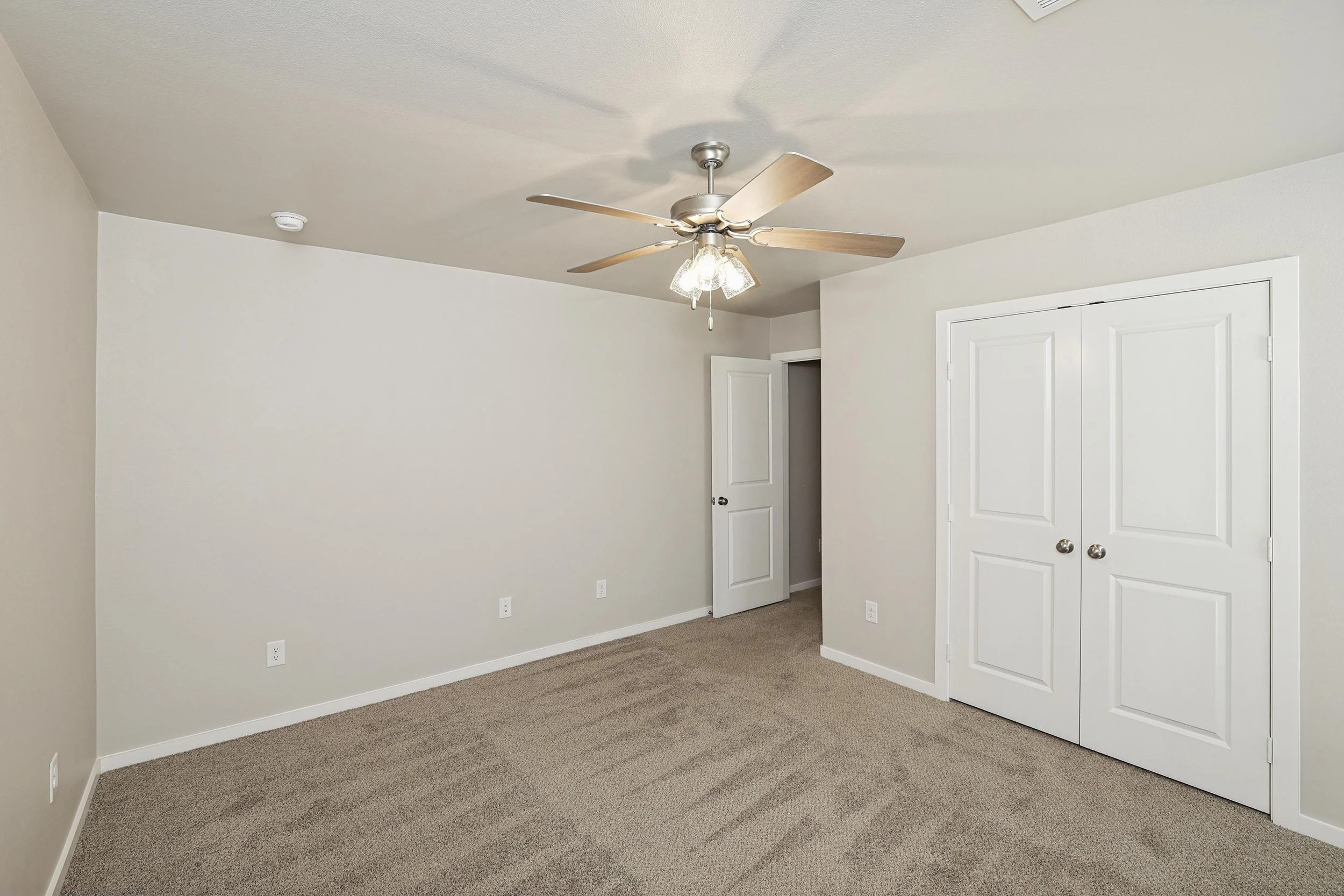 24-3rd Bedroom.jpg