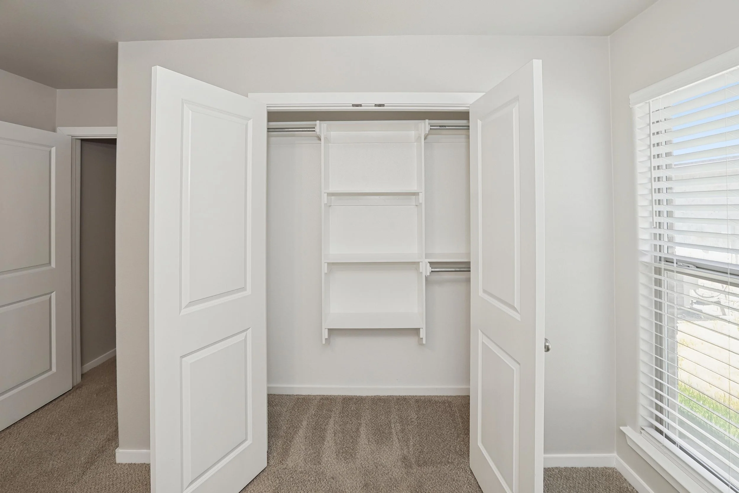 25-3rd Bedroom Closet.jpg