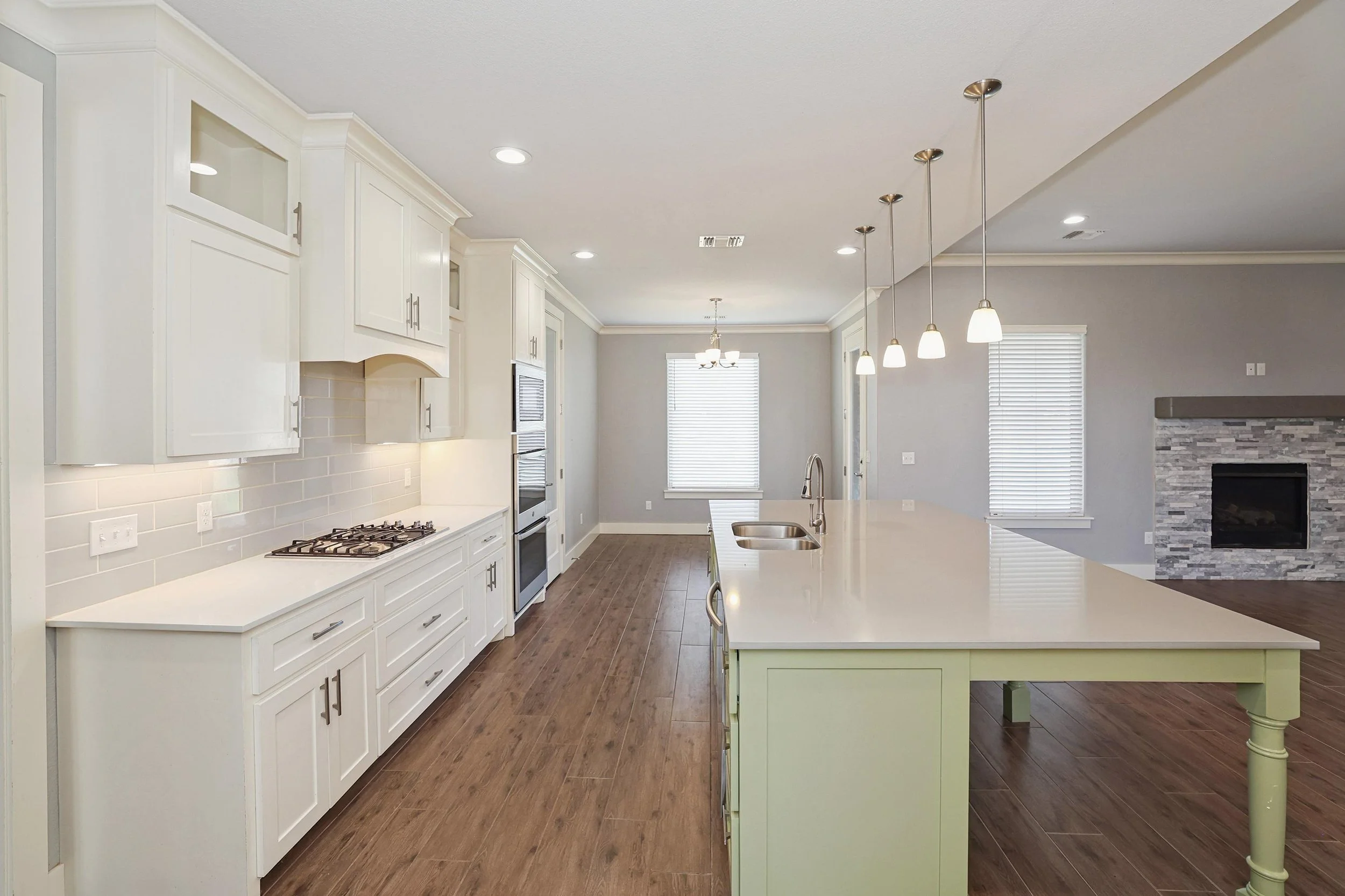 9-Kitchen.jpg
