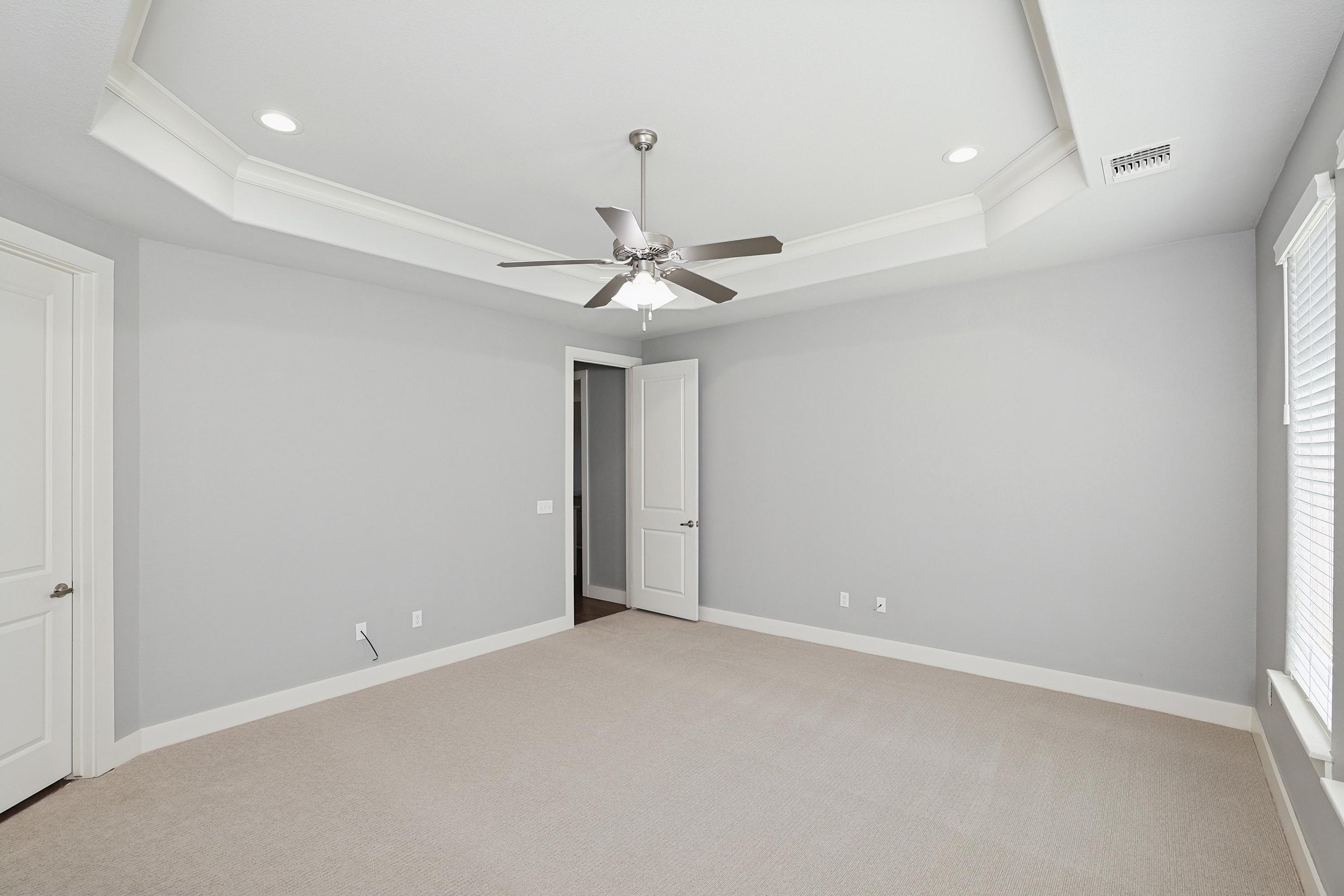 15-Primary Bedroom.jpg