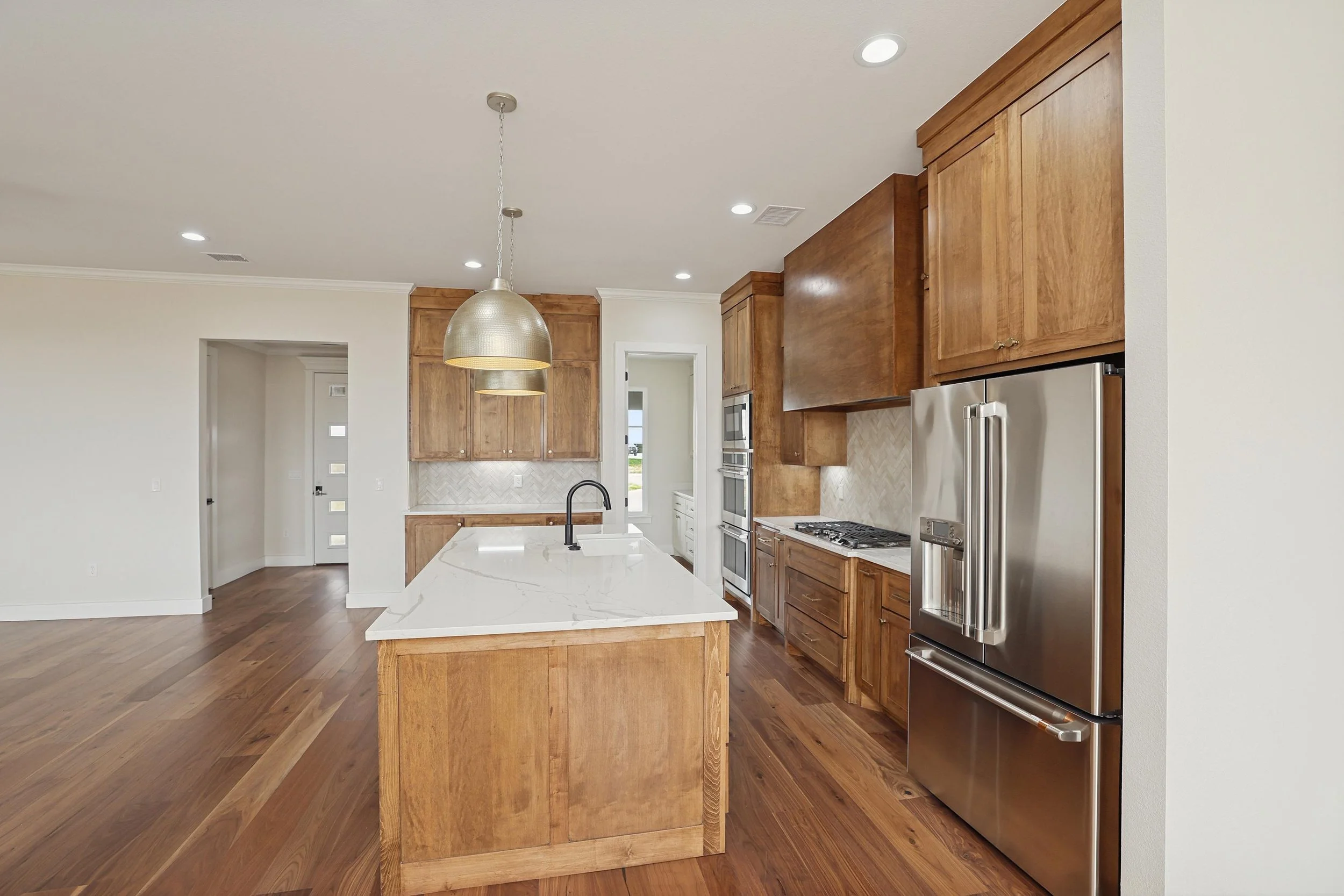 7-Kitchen.jpg