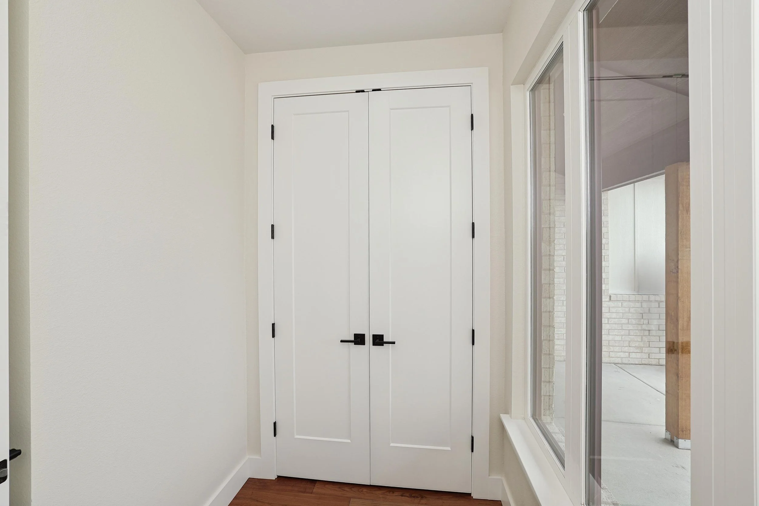 9-Pantry.jpg