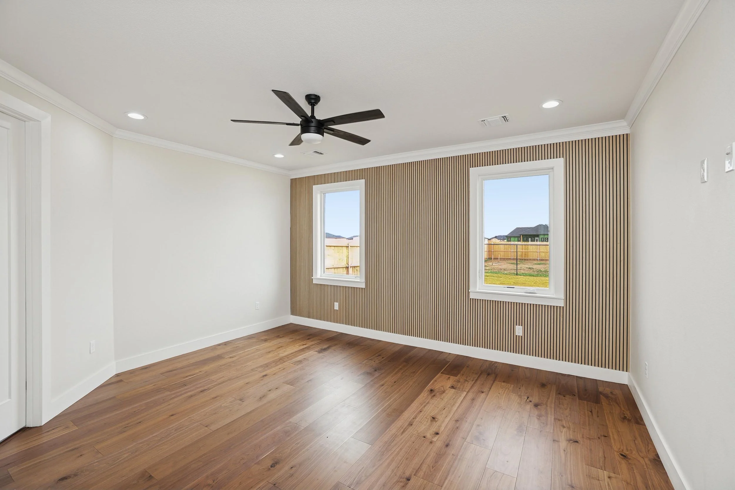 11-Primary Bedroom.jpg