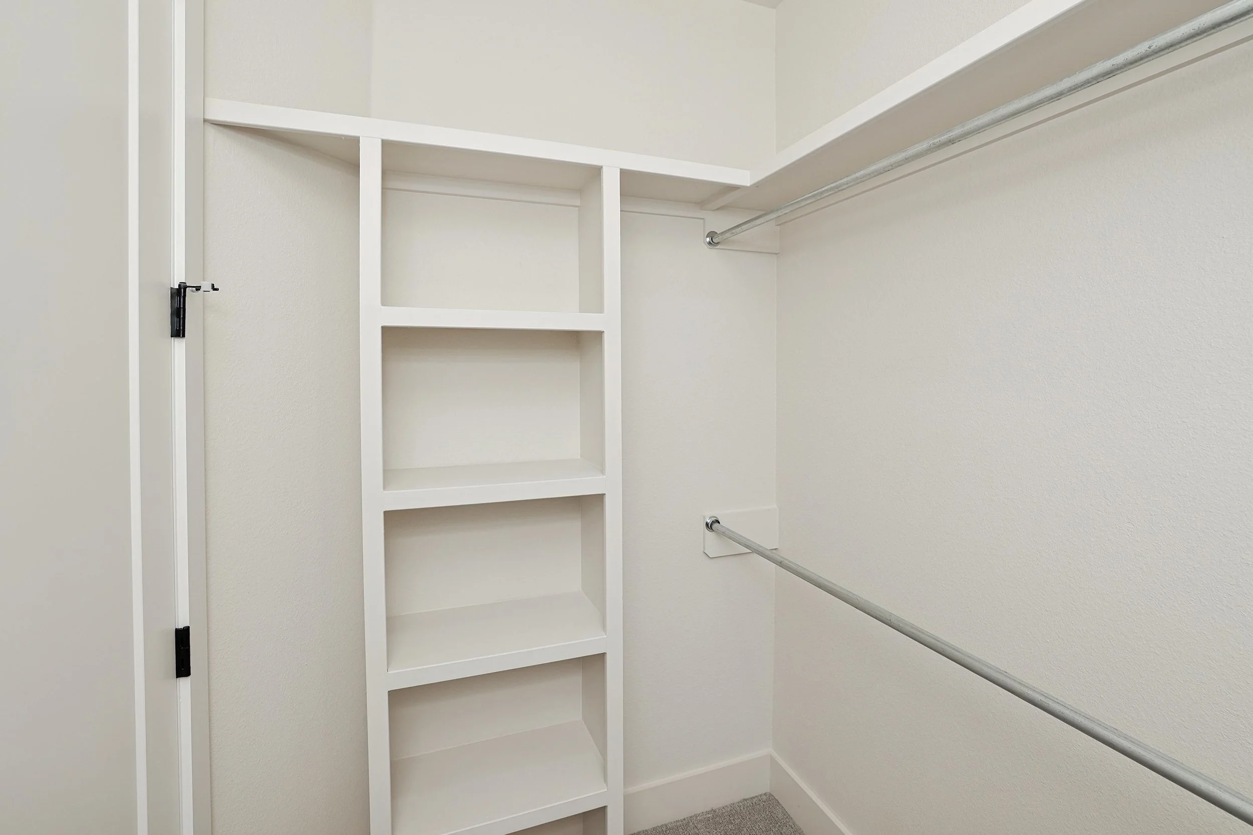 20-Primary Closet His.jpg