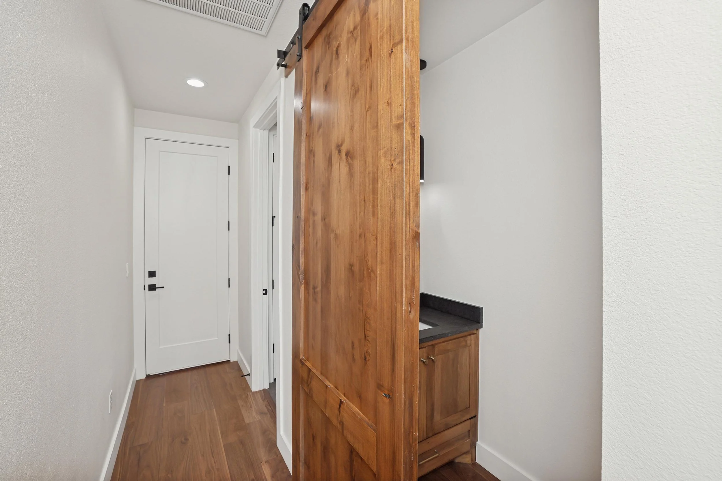 21-Half Bath Barn Door.jpg