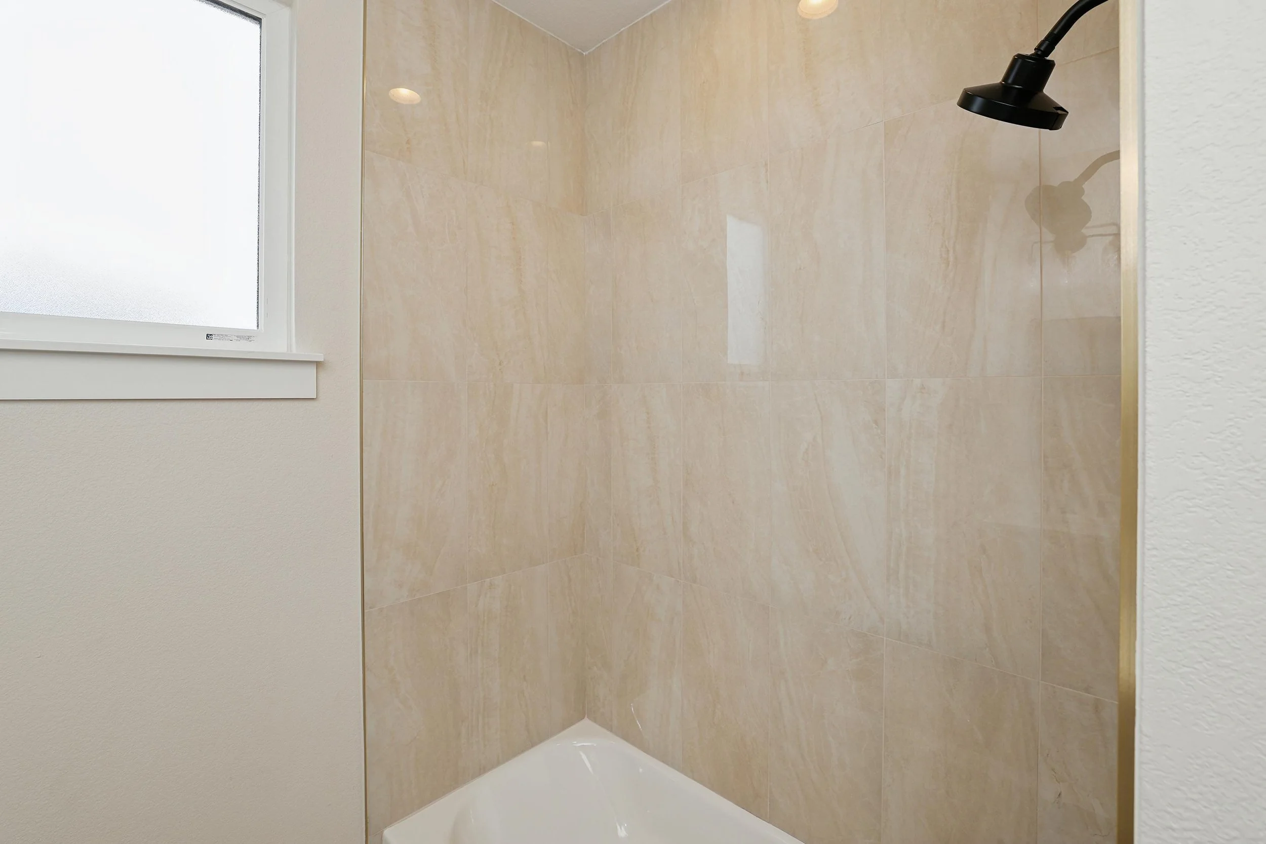 30-Bathroom Shower.jpg