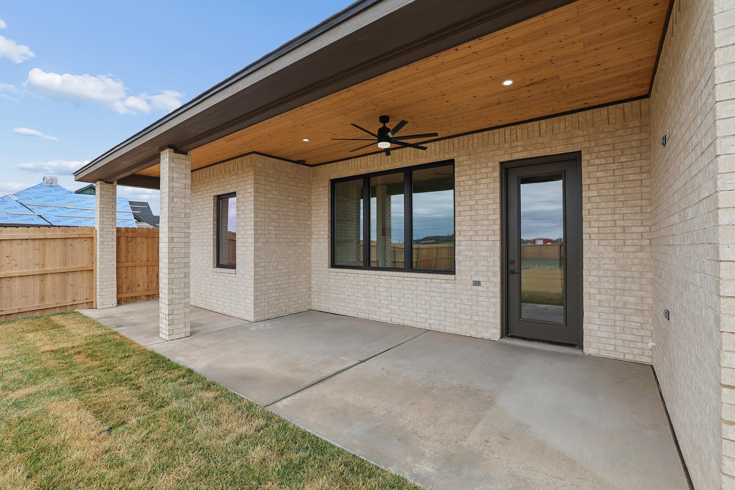 32-Back Patio.jpg