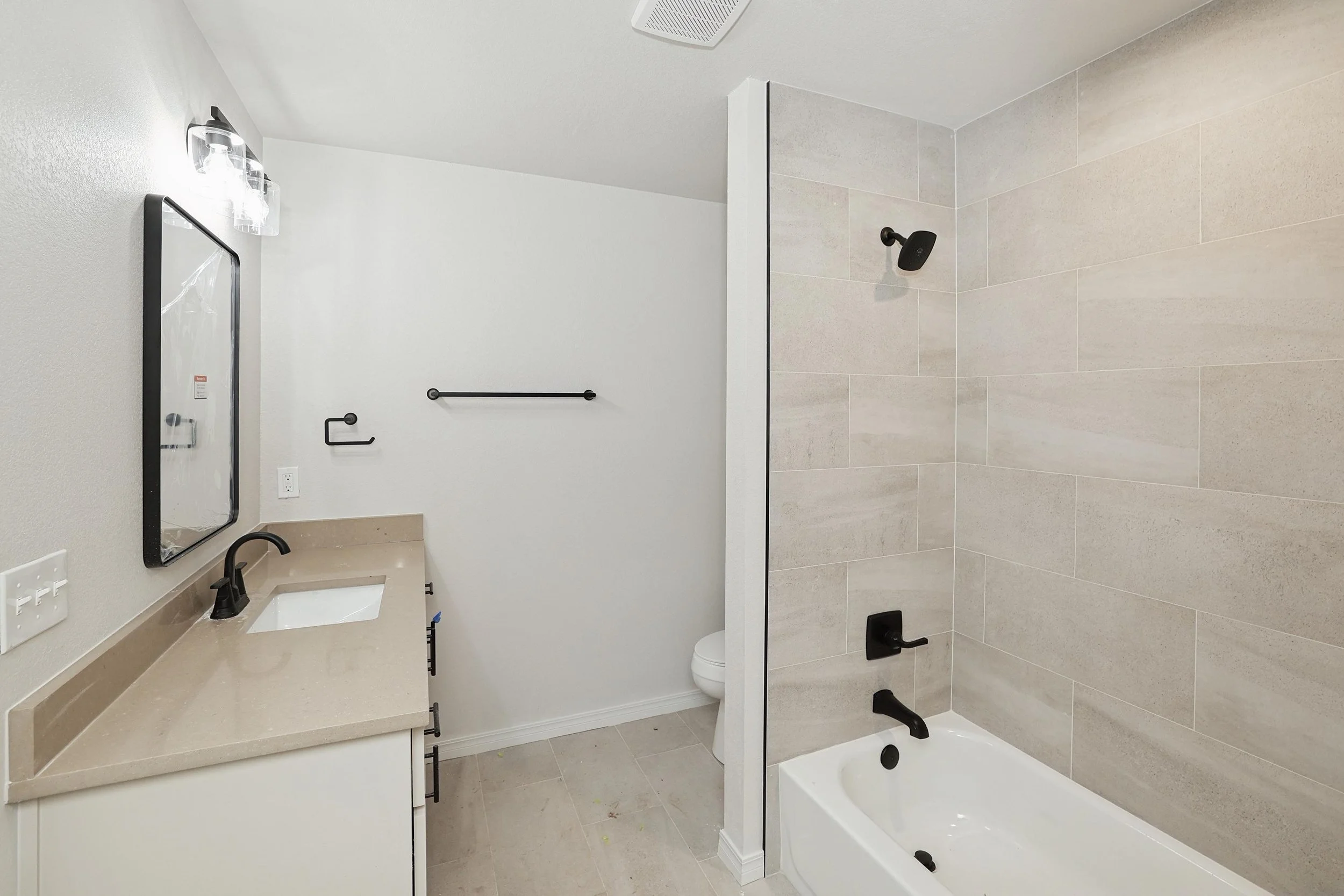12-Primary Bath.jpg
