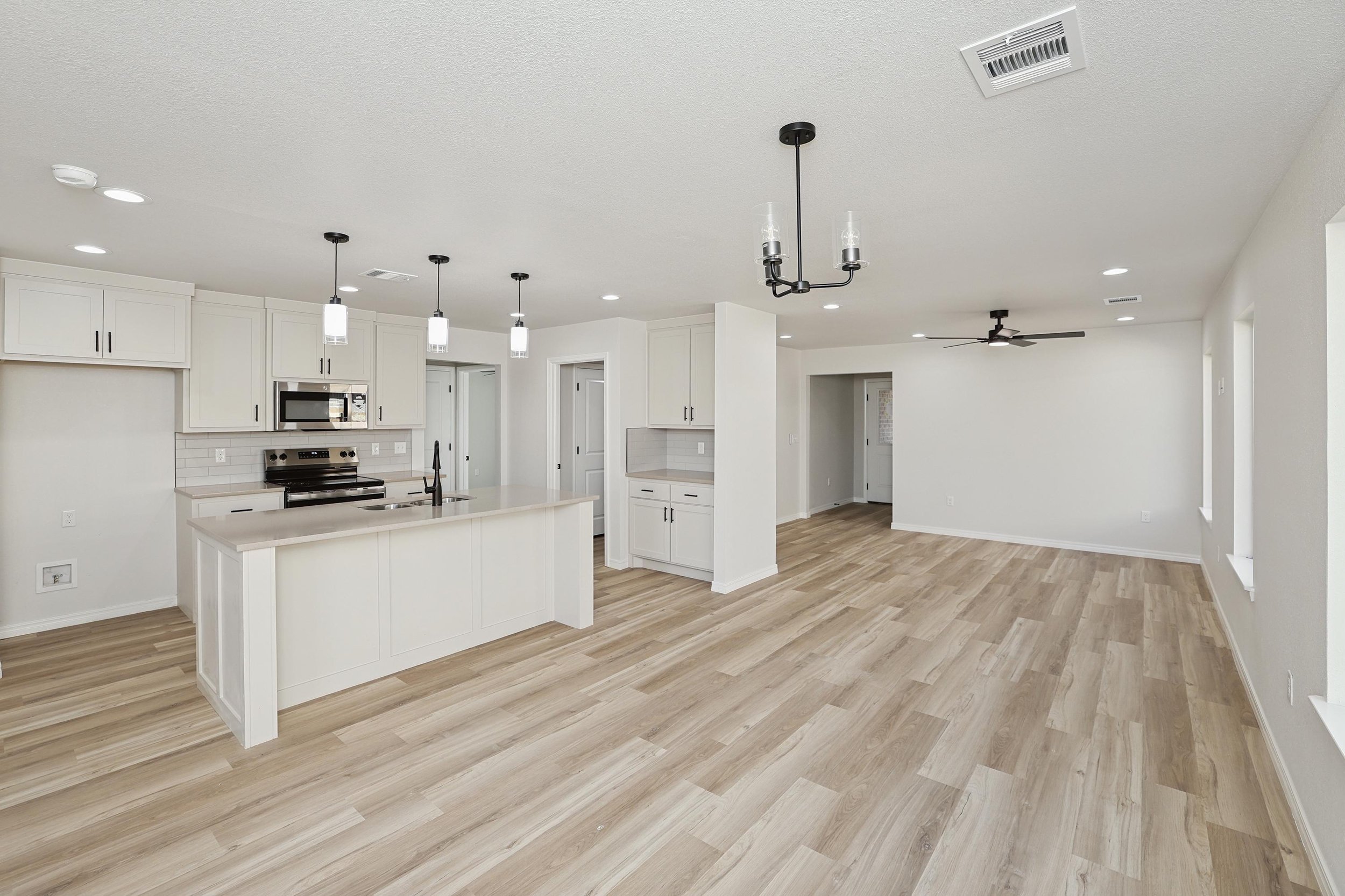 9-Open Floorplan.jpg