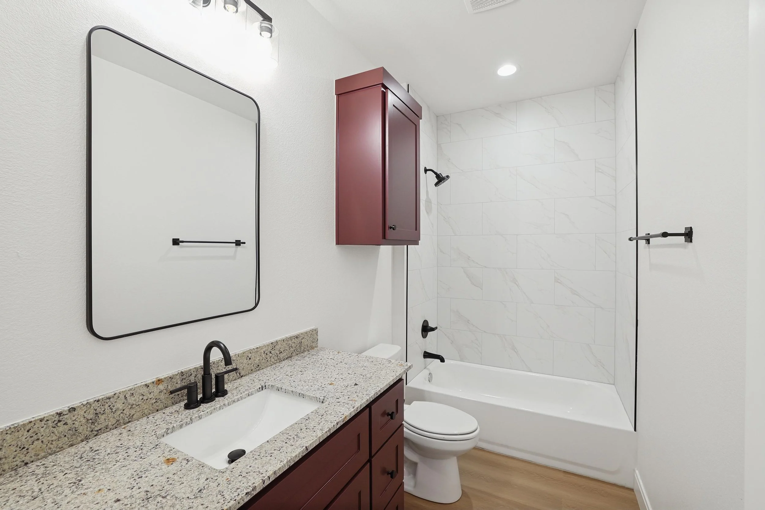 23-Bathroom.jpg