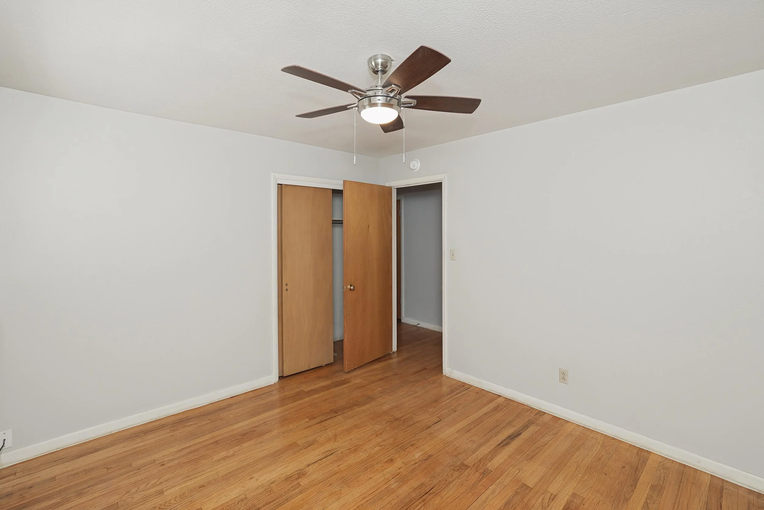 19-3rd Bedroom.jpg