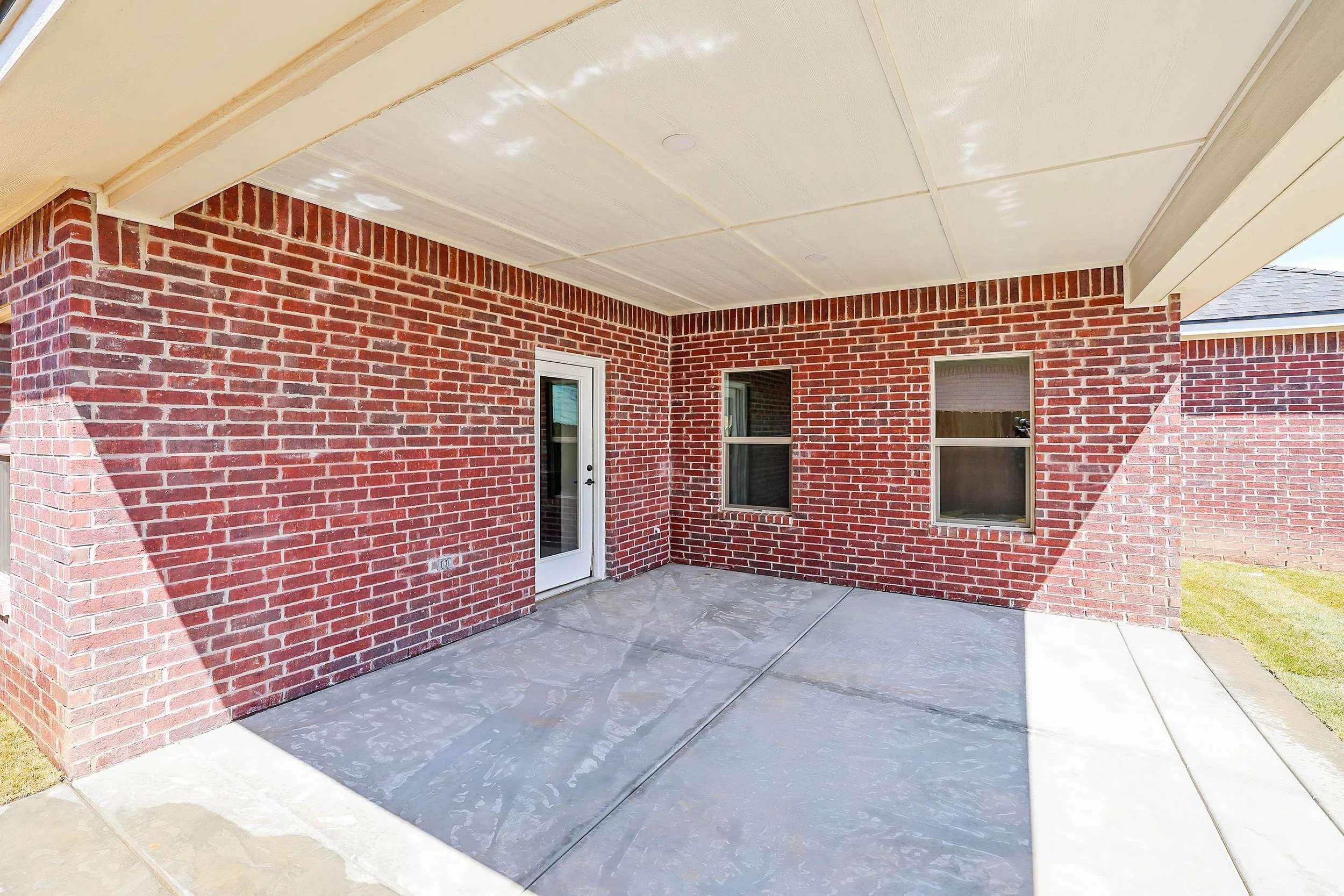 26-Back Patio.jpg
