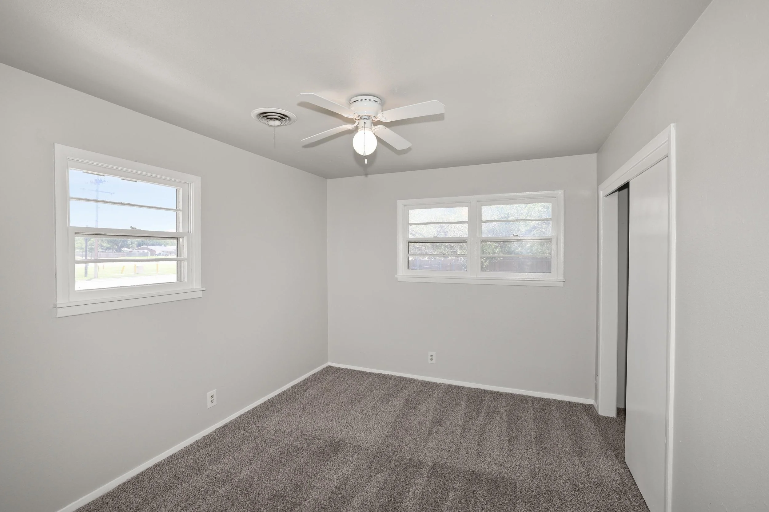 18-3rd Bedroom.jpg