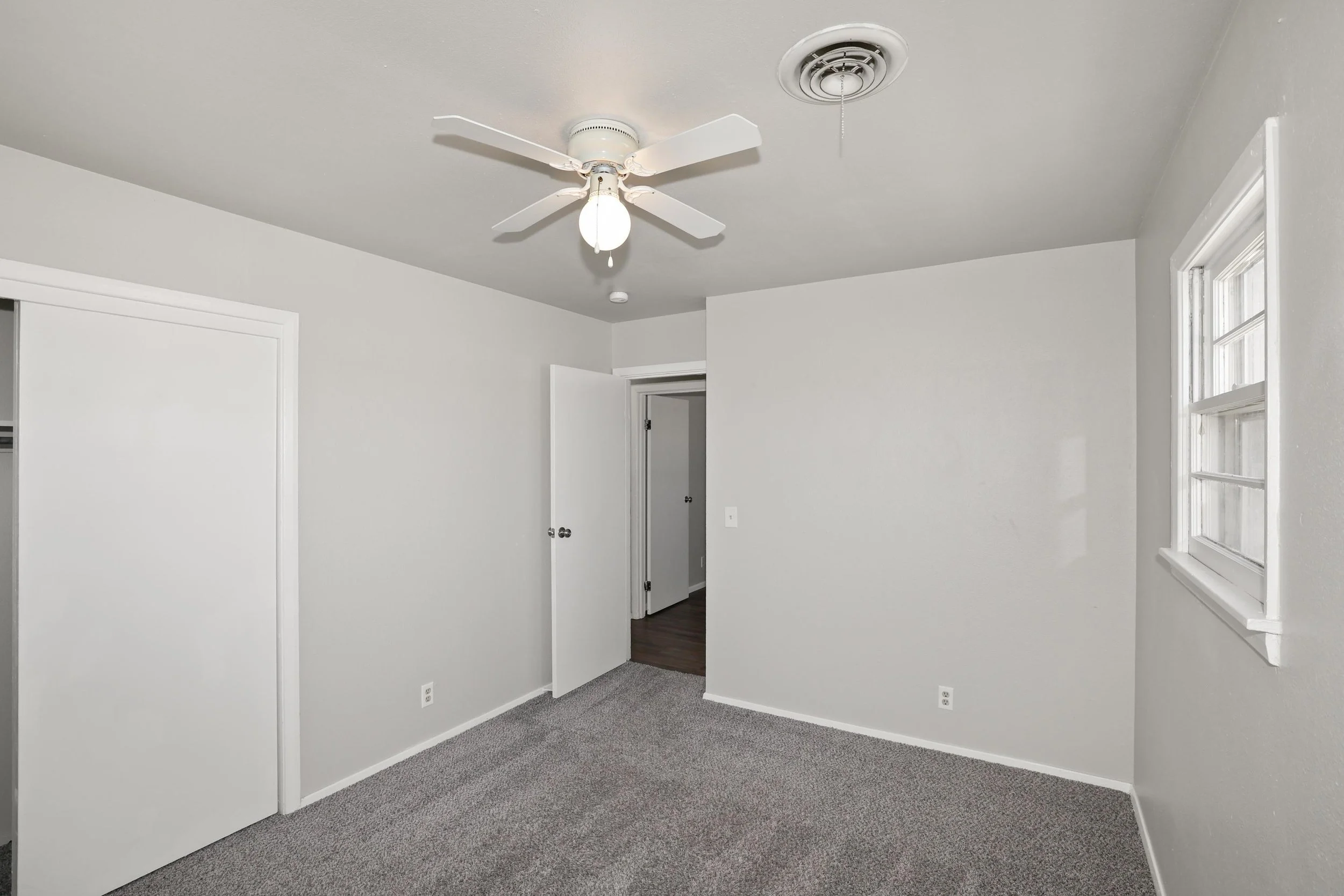 19-3rd Bedroom.jpg
