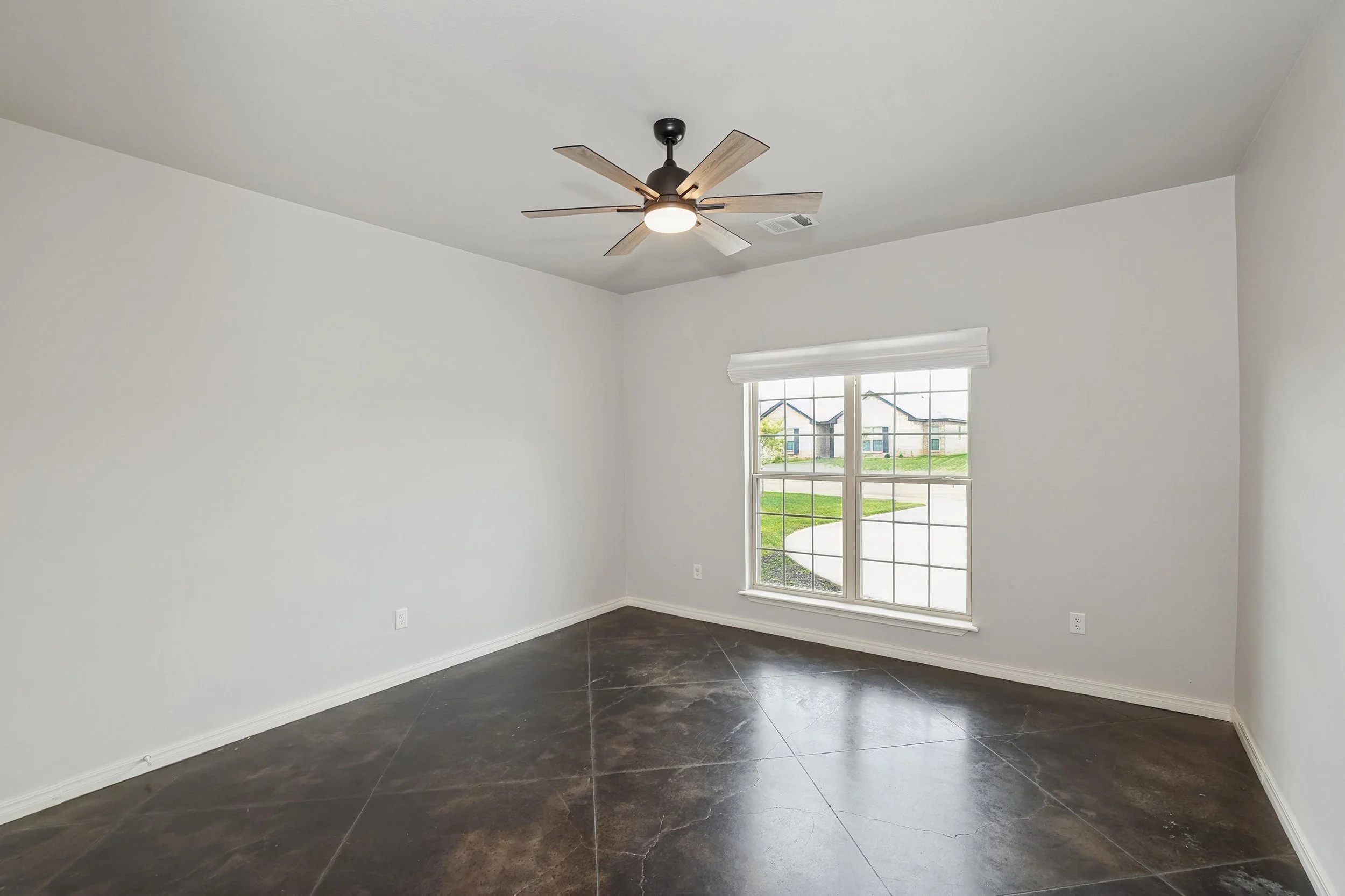 23-3rd Bedroom.jpg