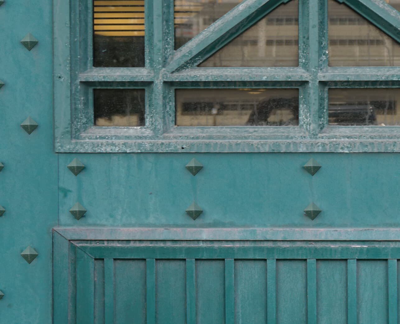 2 Window Green Metal Door Wrap