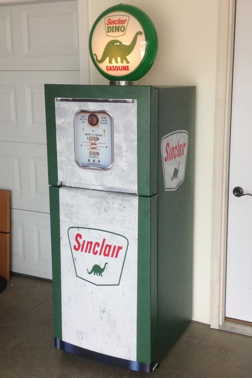 Sinclair 2-Tone Gas Pump Custom Printed Vinyl Refrigerator Wrap