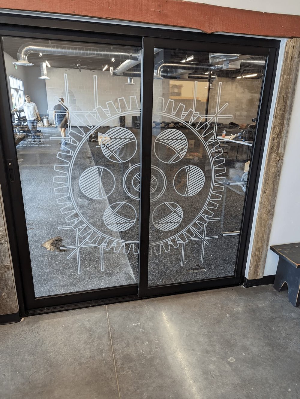 Gear Logo on Glass in Etched Vinyl, Complete