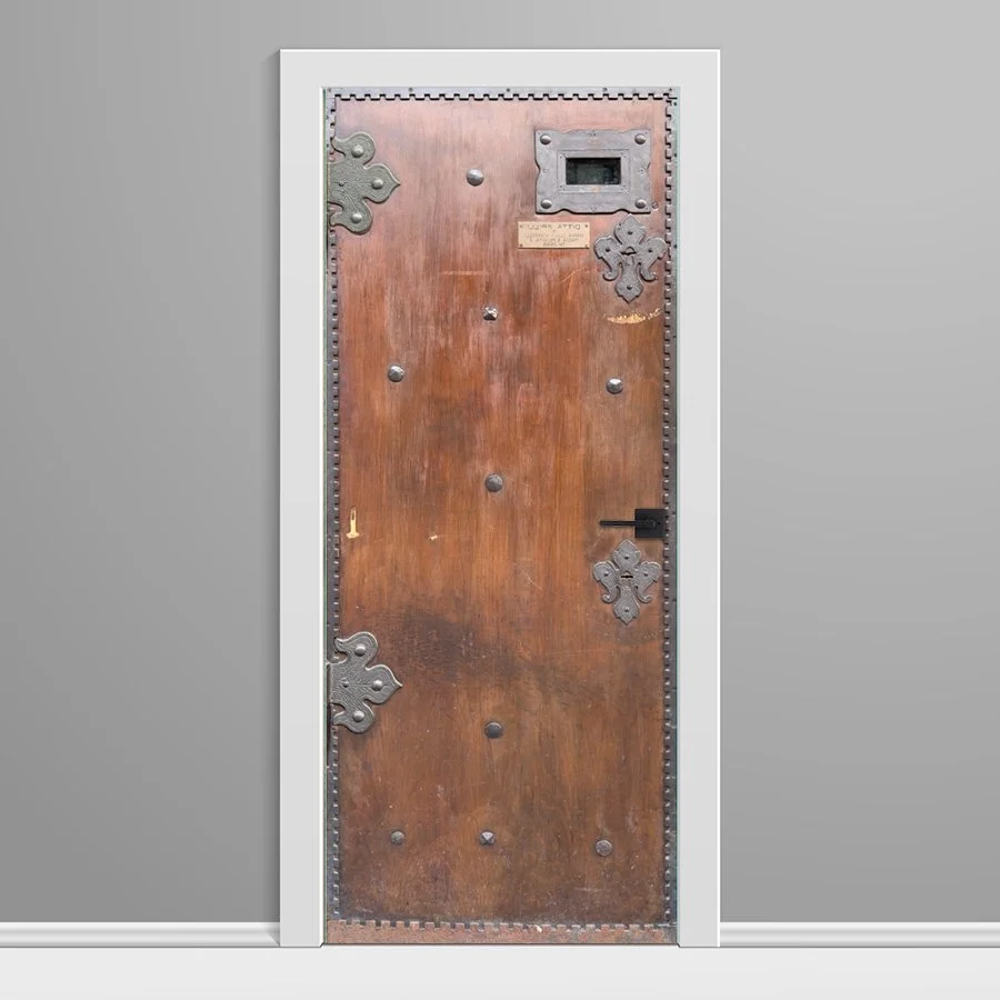 Ponte Vecchio Bridge Door right handle.jpg