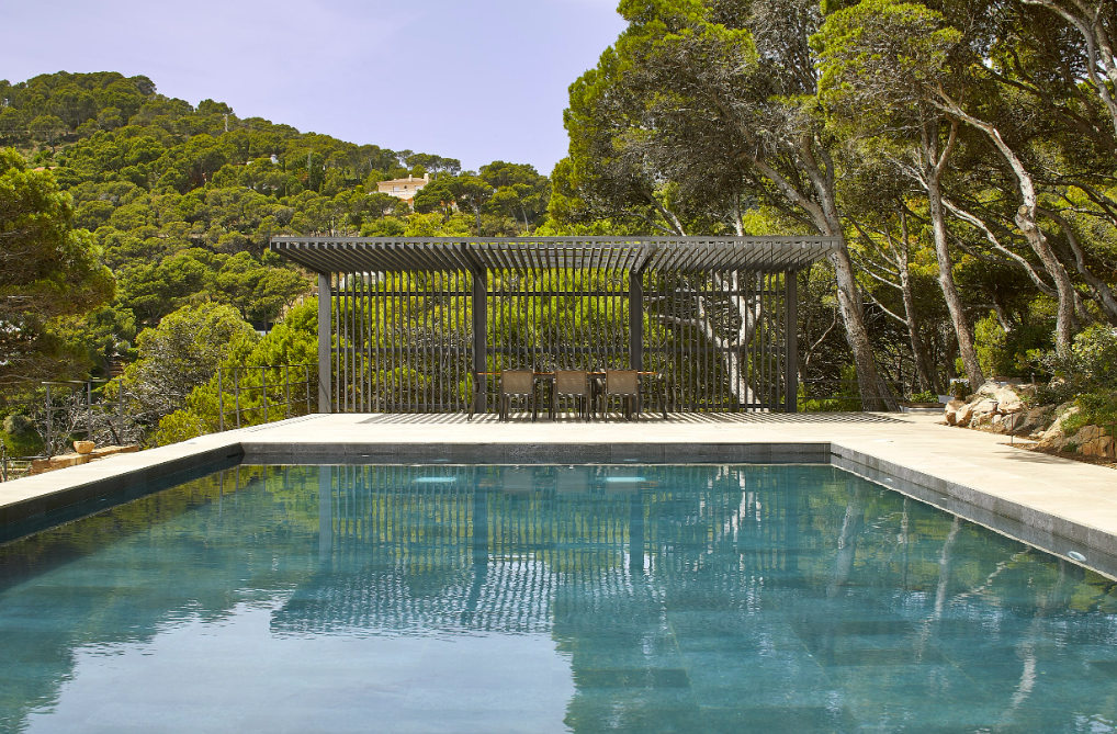Villa Pool 2.png