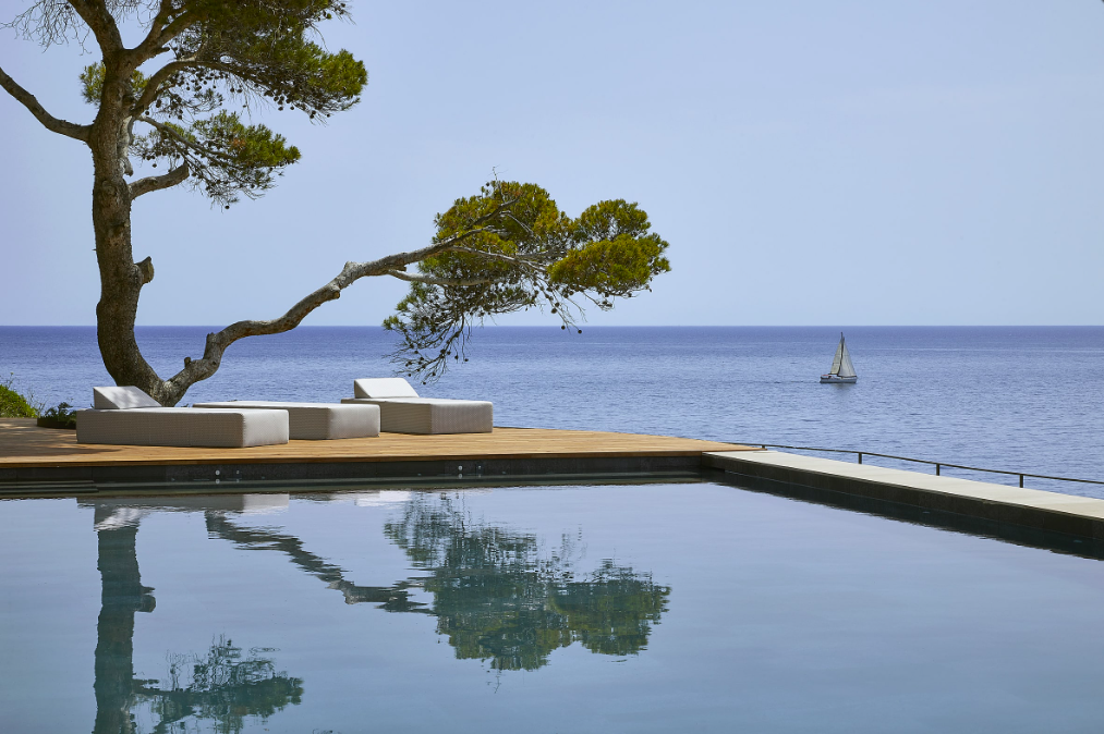 Villa Pool.png
