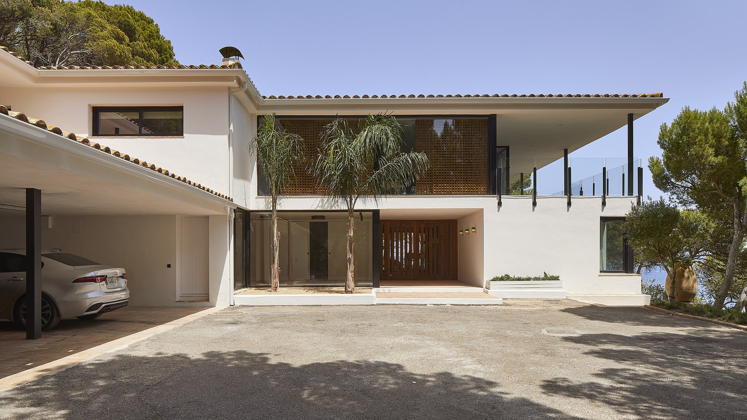 Villa Outside.jpg