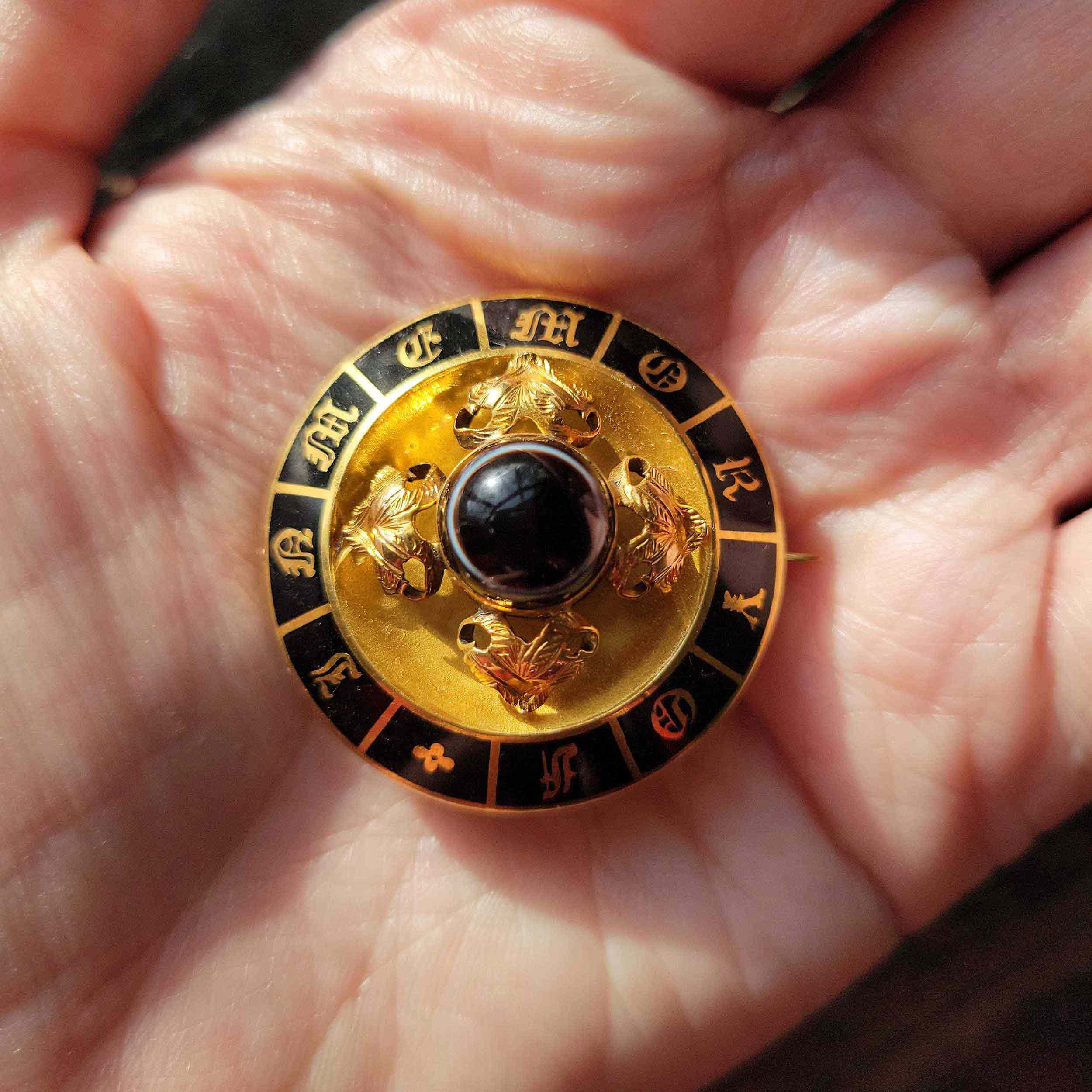victorian-mourning-brooch-banded-agate-in-memory-of-1.jpg