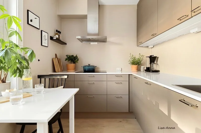 A decluttered kitchen.