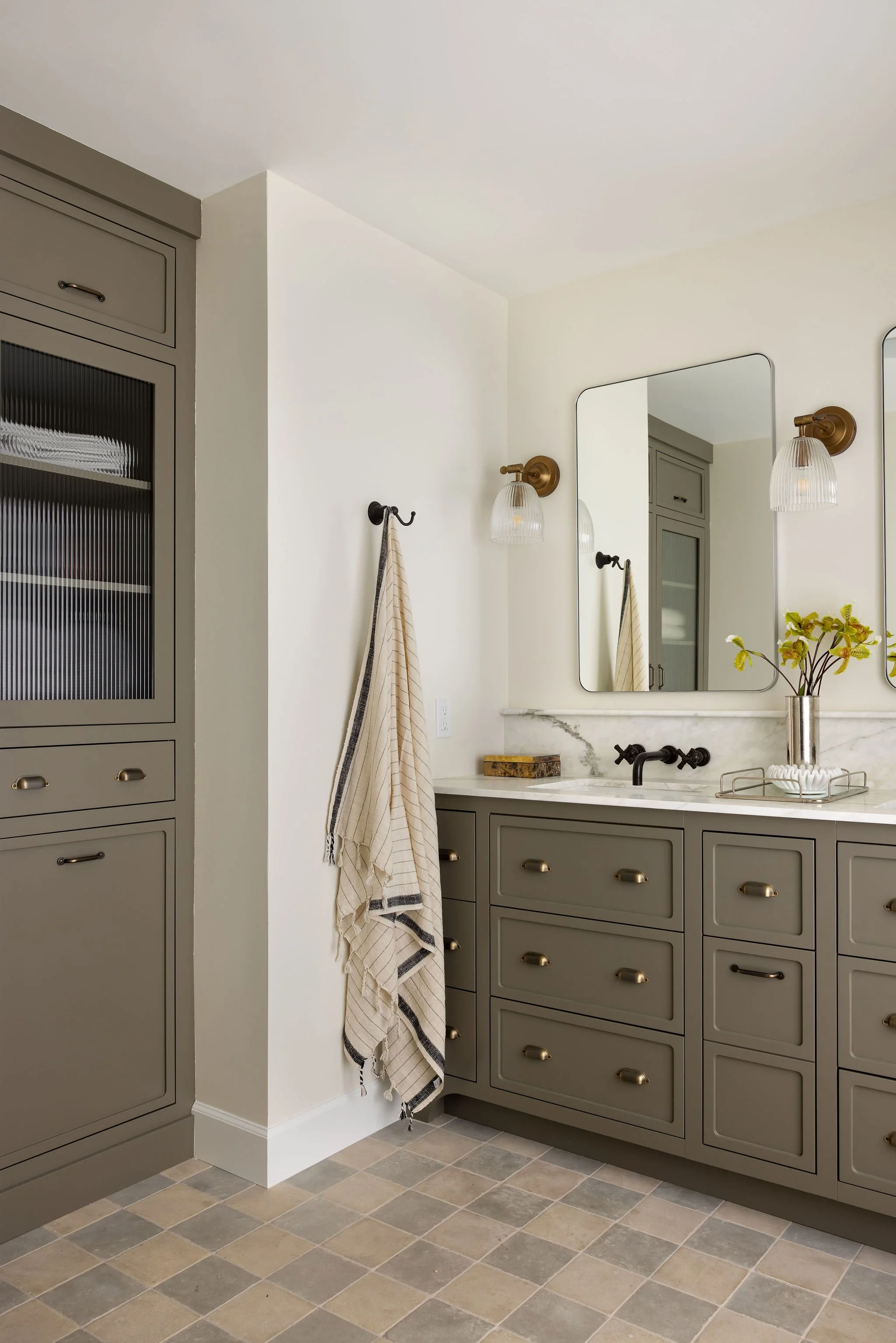 Hilzinger: Primary Bath