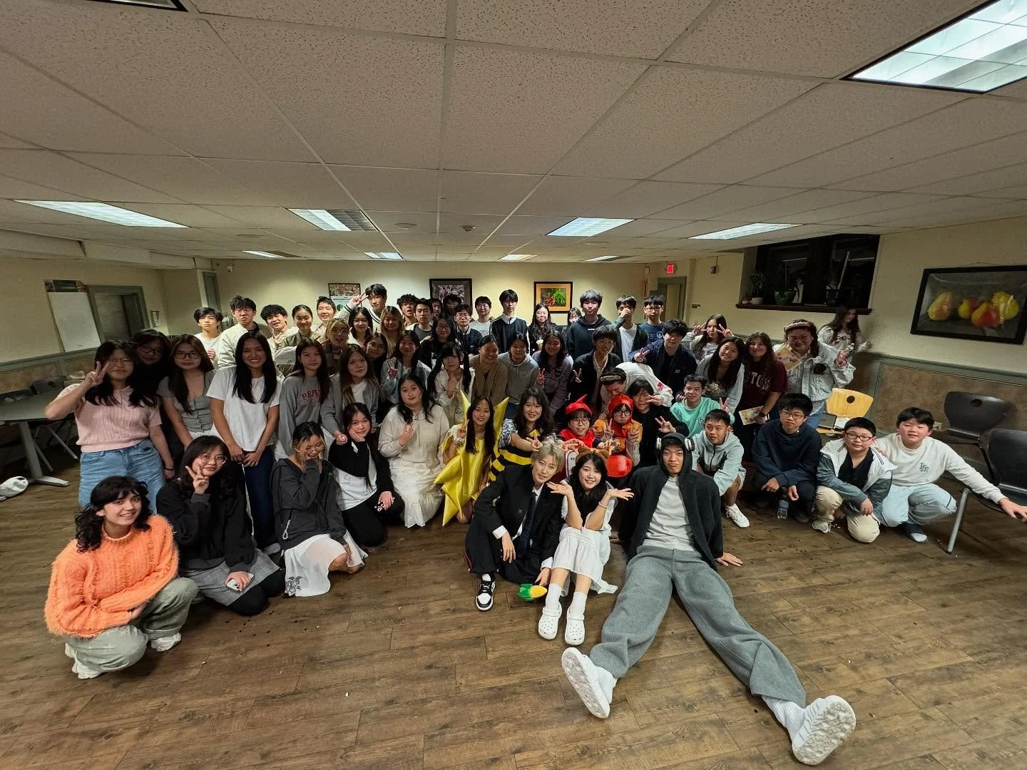 Congratulations to the MacDuffie Chinese Student Association for hosting a fabulous Mid-Autumn Festival celebration. 🌟With singers, dancers, and musicians, the crowd in the dining hall was brilliantly entertained. 🥮