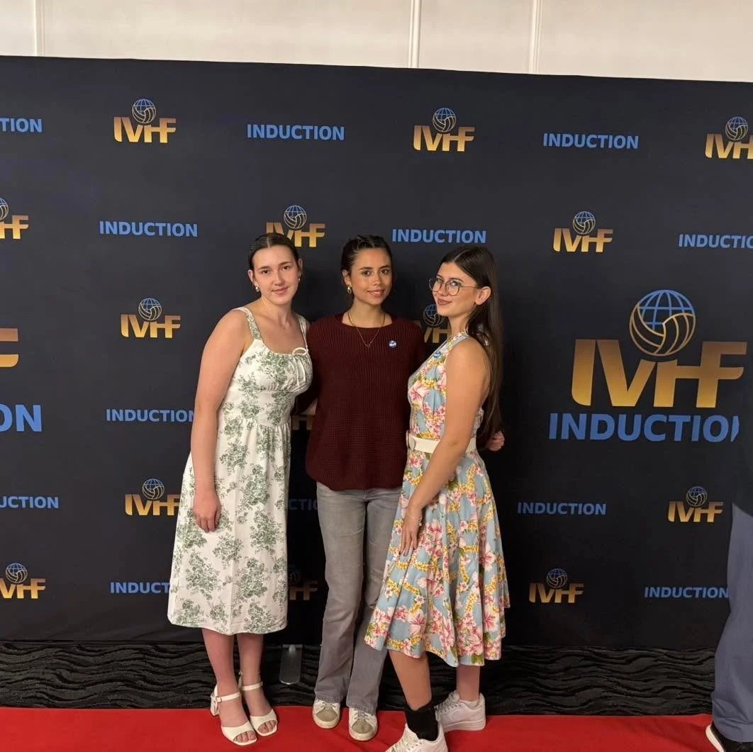 🏐A few of our Varsity Volleyball players had the opportunity to attend the induction ceremony at the Volleyball Hall of Fame this weekend. 🌟 Sofija ‘26 got to meet one of the inductees from her home, Serbia. We are so privileged to have acces