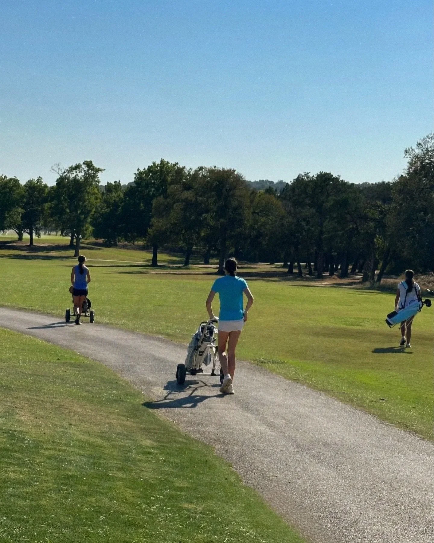 @austinhighgirlsgolf&rsquo;s afternoon stroll at Muny! 

#SaveMuny #MunyConservancy #LionsMunicipalGolfCourse #ImagineMuny