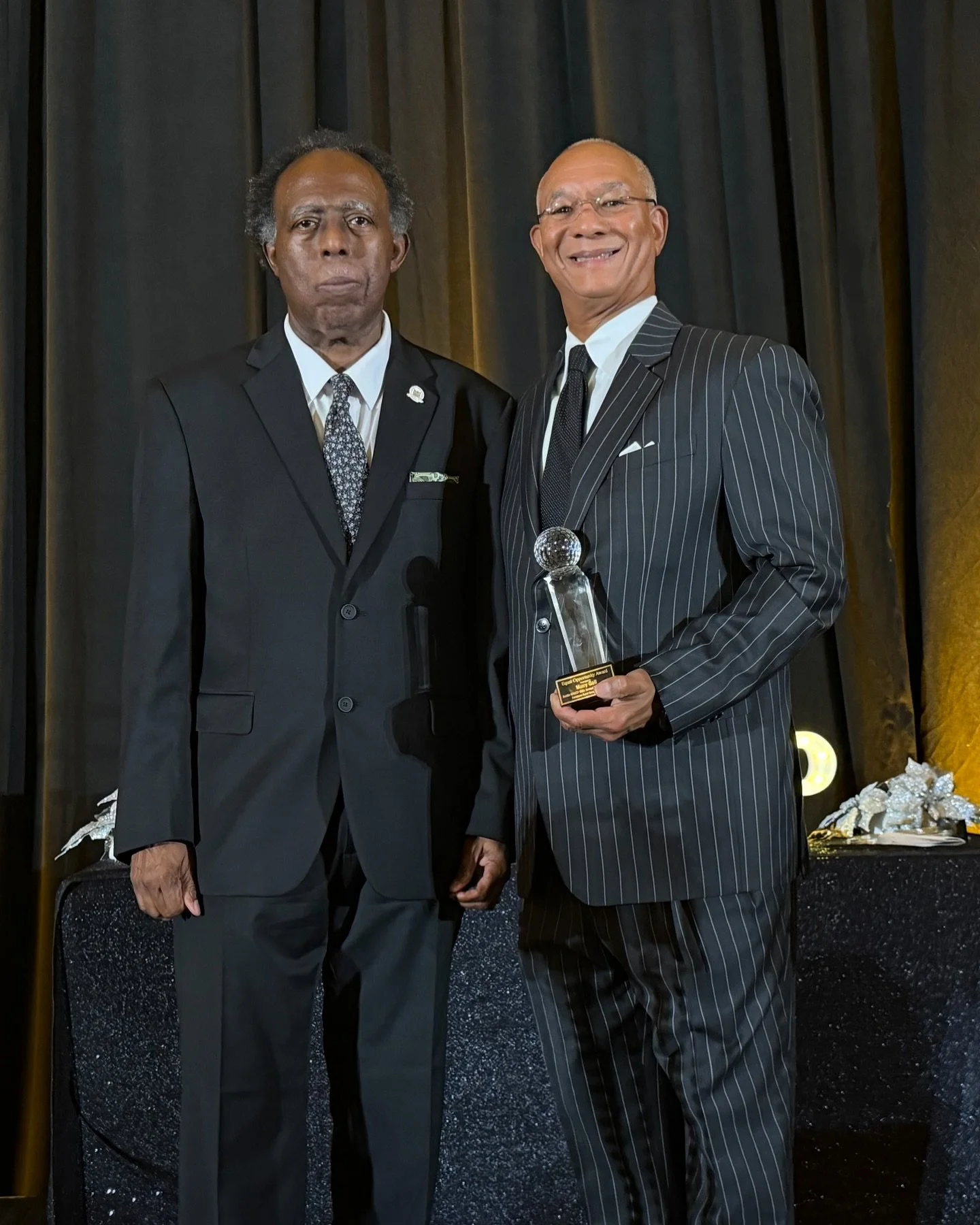 Austin NAACP President, Nelson Linder, presented Muny Golf with the Equal Opportunity Award at the 60th Annual Austin NAACP Dewitty-Overton Freedom Fund Awards Banquet this past Saturday Evening 💚