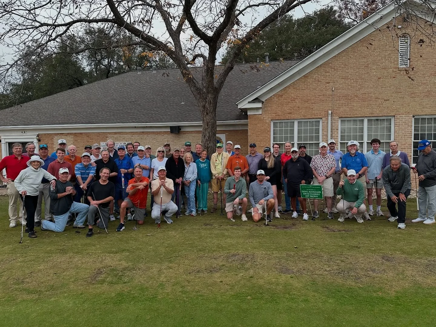 Over 50 friends gathered to play in the 2025 Annual Muny Bulldogs Putting Tournament today 💚 Thanks to Dan Simpson for organizing the tournament and congratulations to winners Jamie Kizer &amp; Tyler Zientara; 2nd place Ed Clements &amp; Scotty Saye